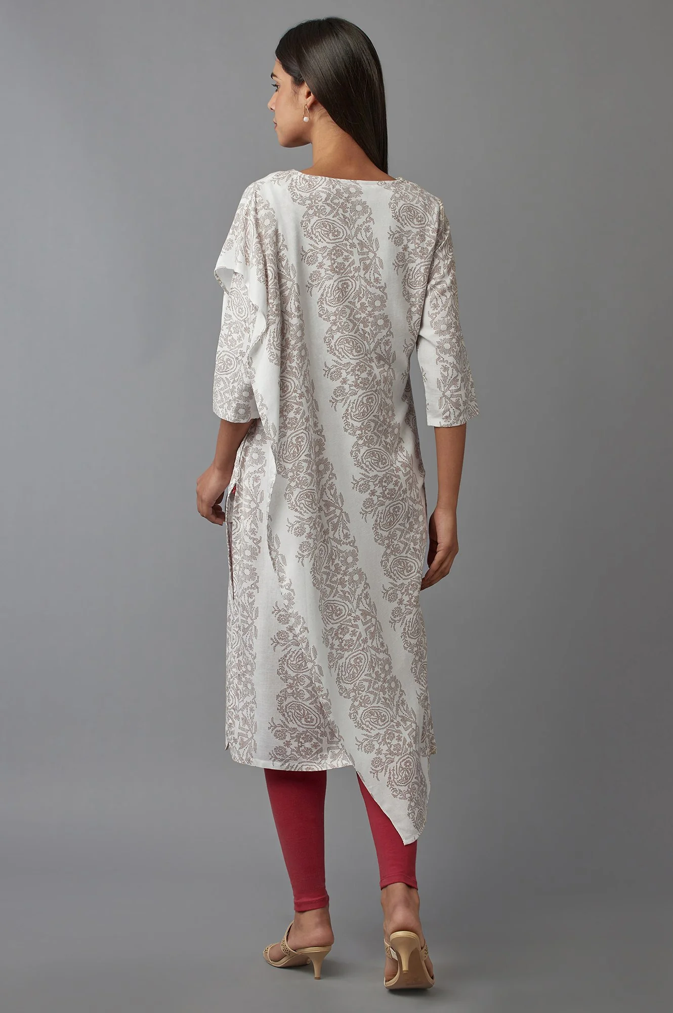Ecru Saree draped kurta in V-neck - Image 2