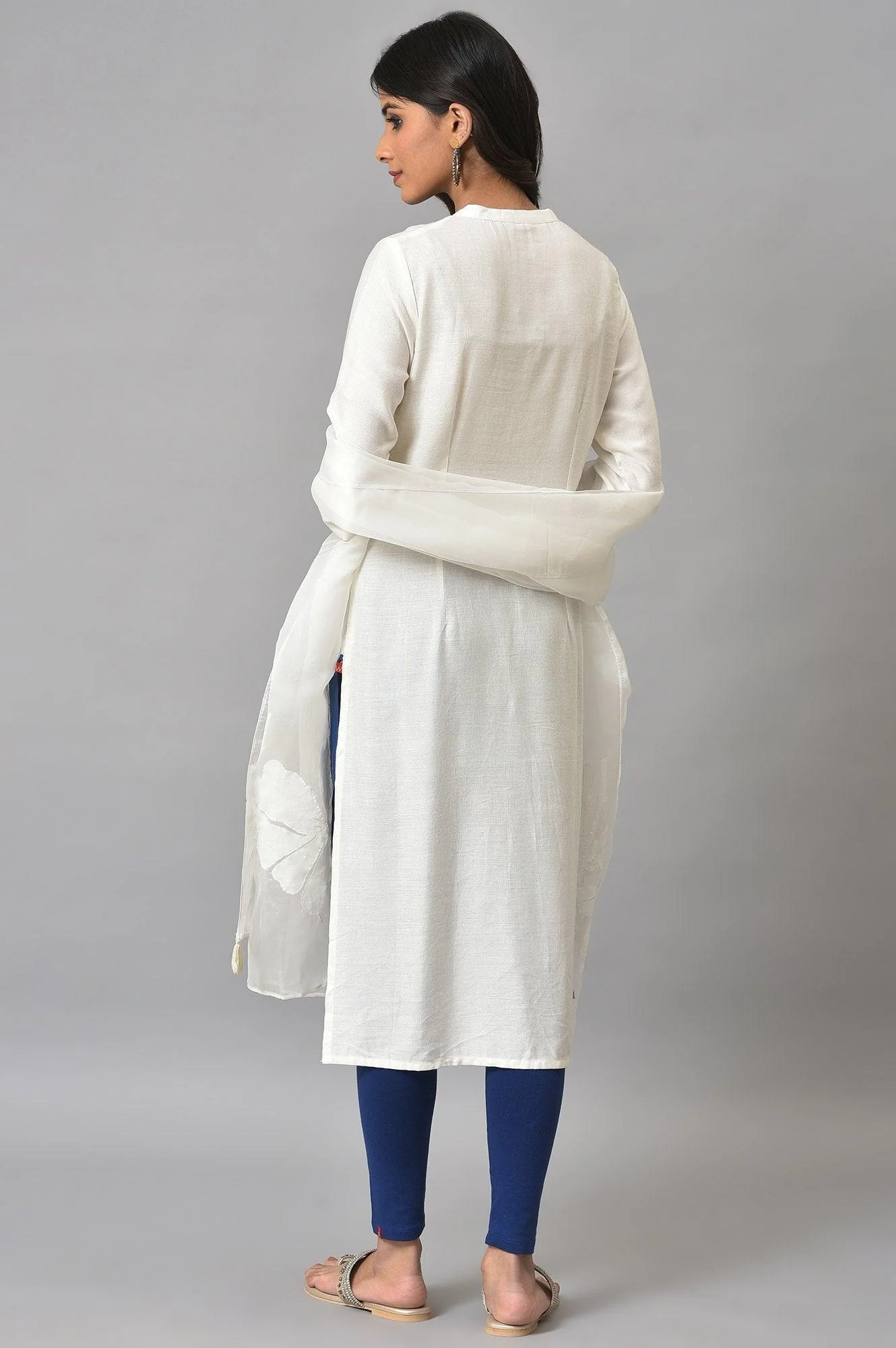 Ecru Shirt kurta With Dark Blue Tights And Organza Dupatta - Image 2