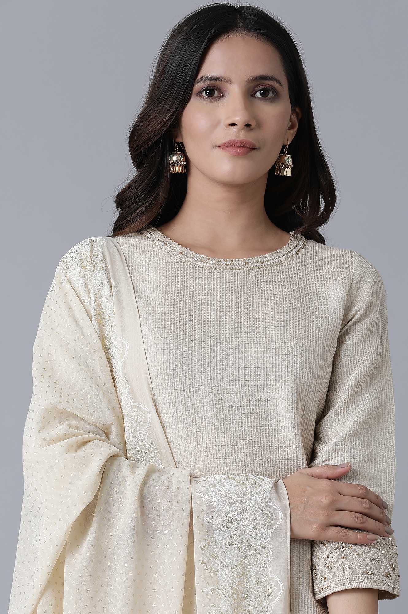 Off-White Zari Dobby Straight Kurta-Slim Pant Set With Dupatta - Image 5
