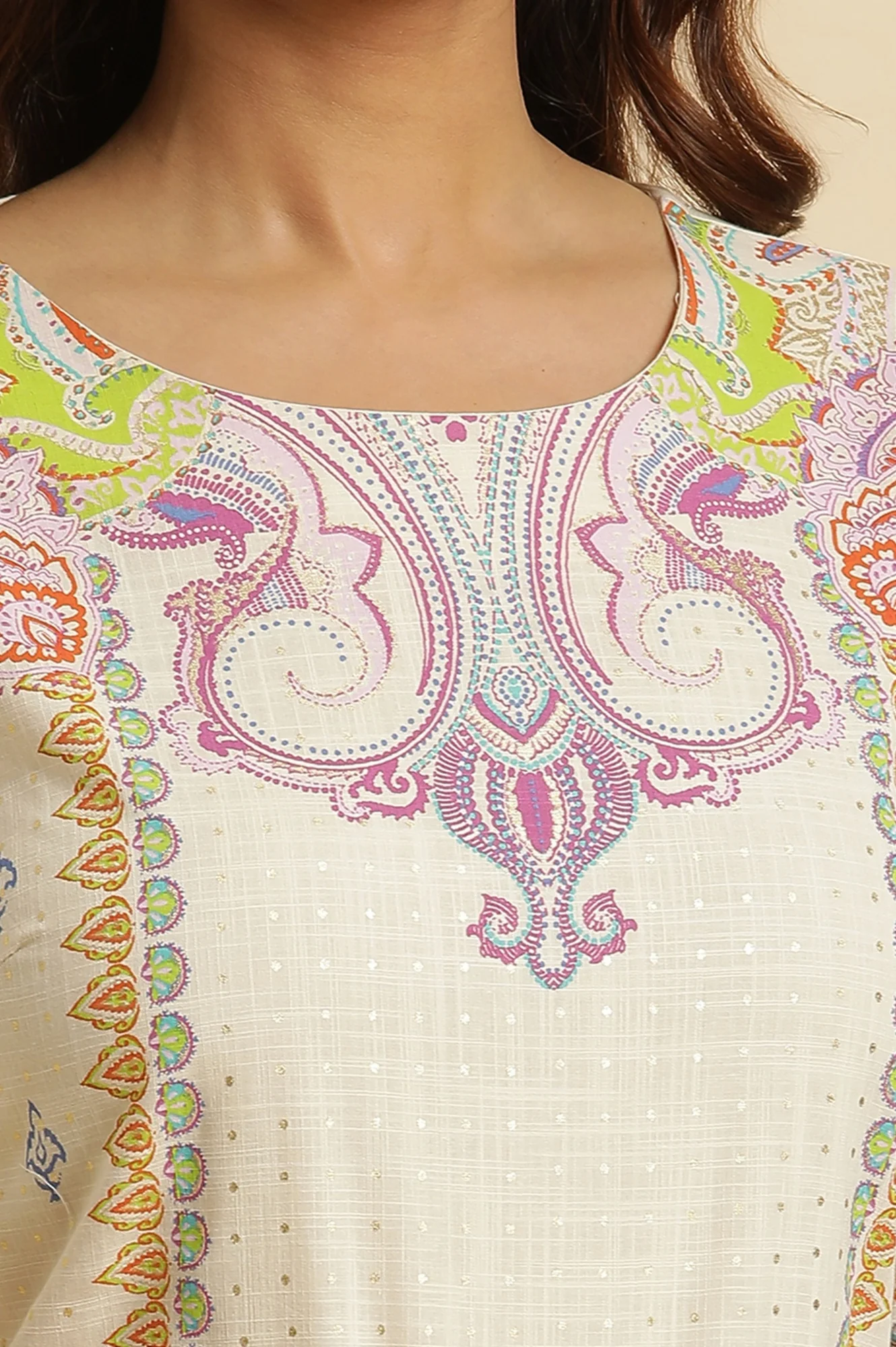 White Ethnic Motif Pure Cotton Straight Kurta - Image 3