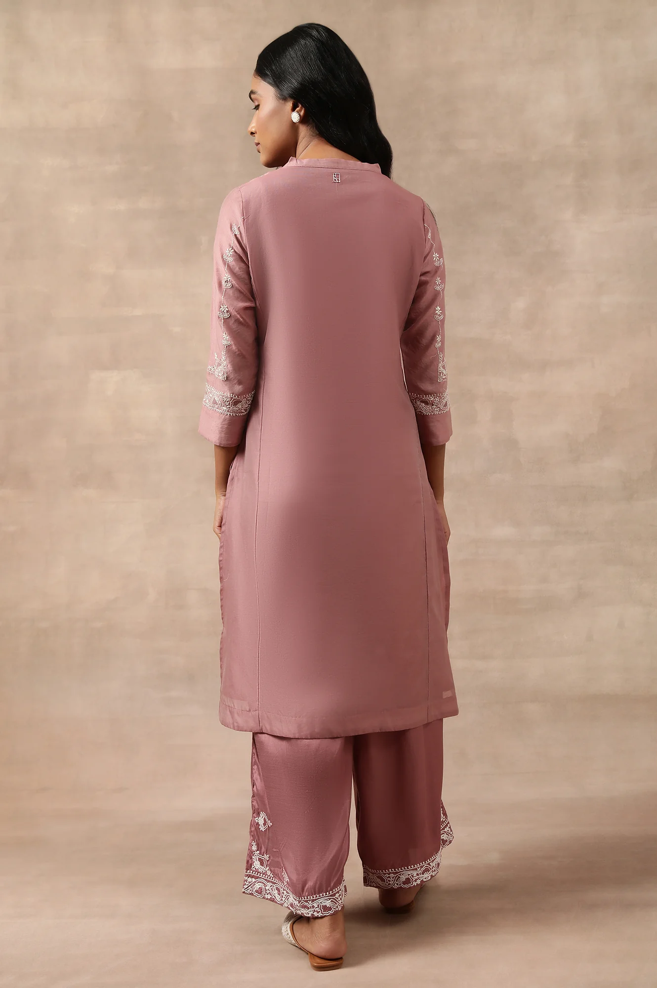 Elegant Cotton Silk Chikankari kurta - Image 4