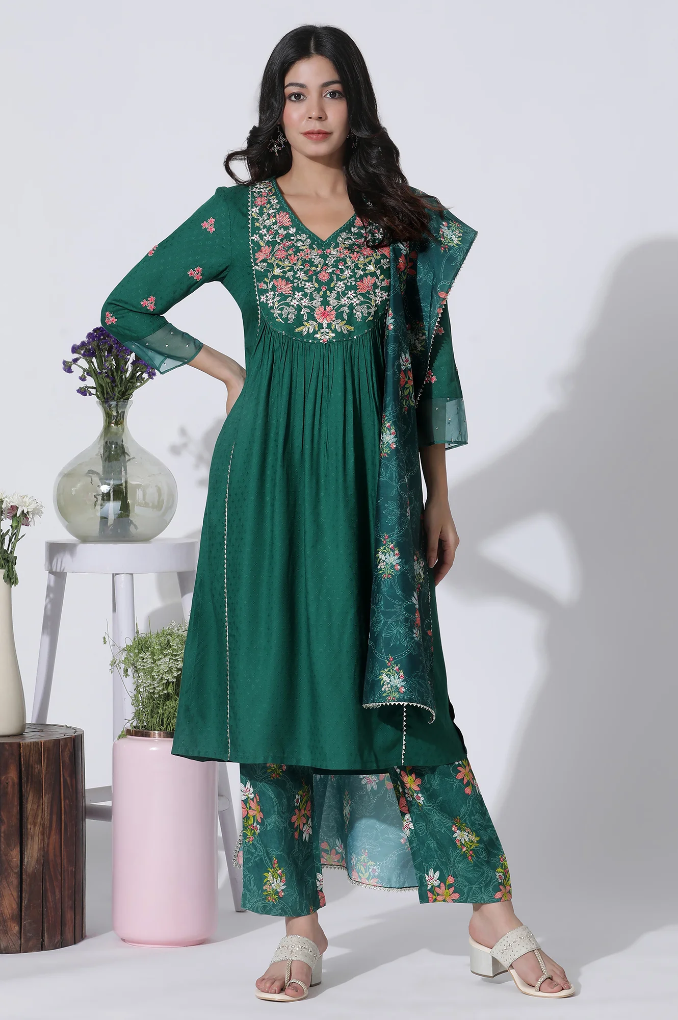Emerald Green Panelled Embroidered Kurta, Pants And Printed Chanderi Dupatta - Image 2