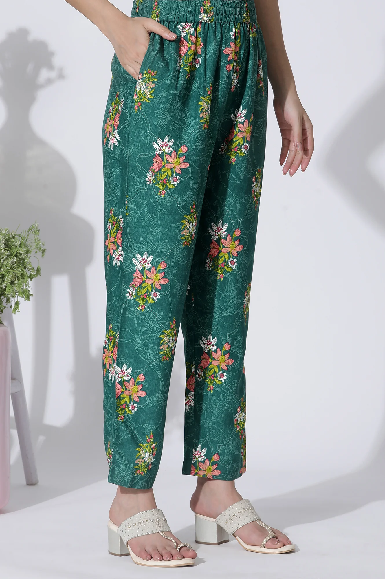 Emerald Green Panelled Embroidered Kurta, Pants And Printed Chanderi Dupatta - Image 9