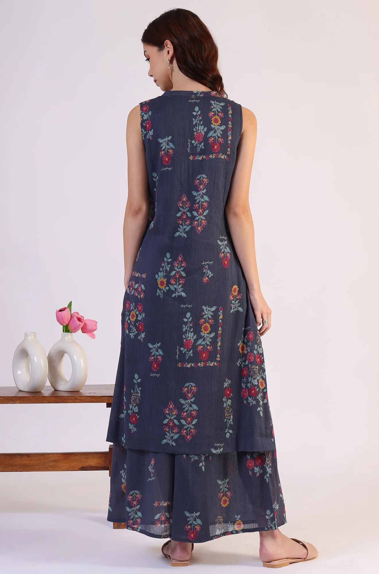 Floral Printed A-line Pure Cotton Kurta & Parallel Pants Set - Image 6