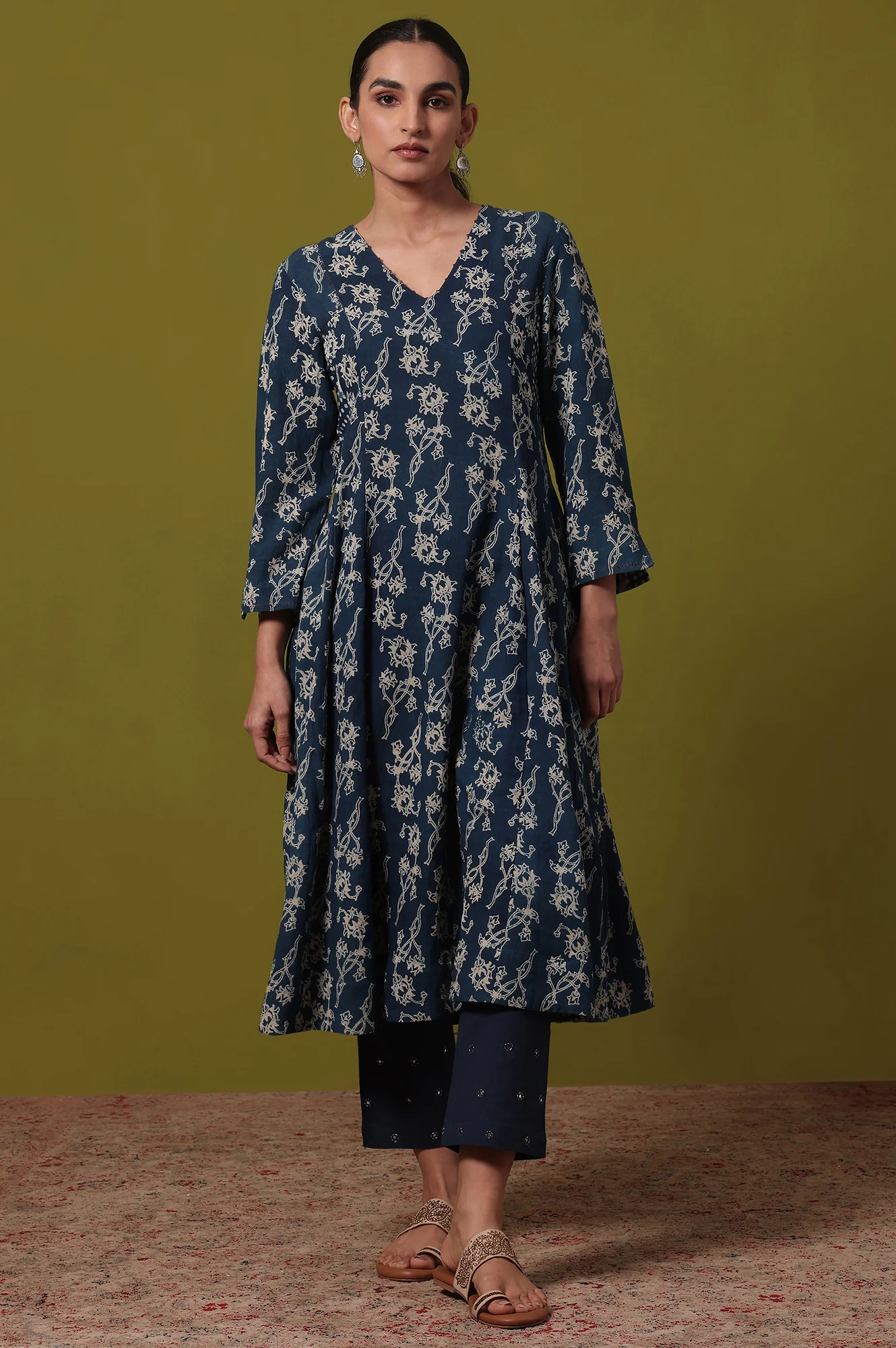 Floral Printed  Flared Cotton Blend Kurta - Image 2