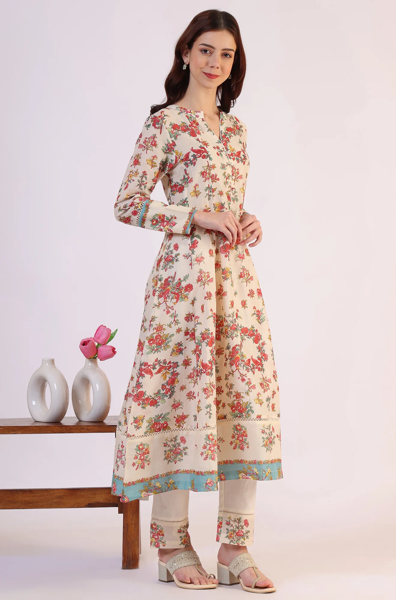 White Floral Printed Flared Pure Cotton Kurta & Straight Pant With Dupatta Set - Image 7