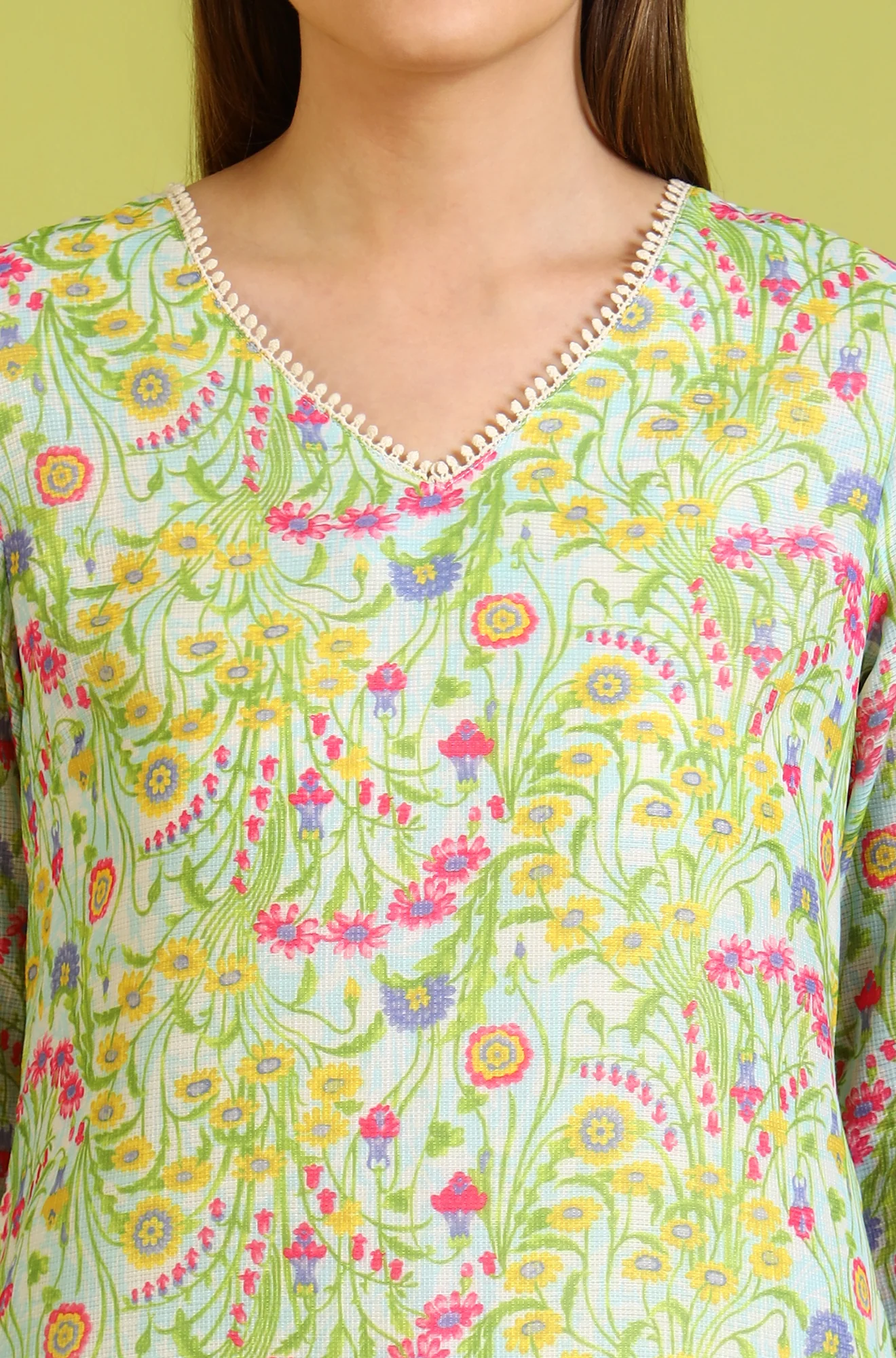 Floral Printed Lace Straight Pure Cotton Kurta - Image 4