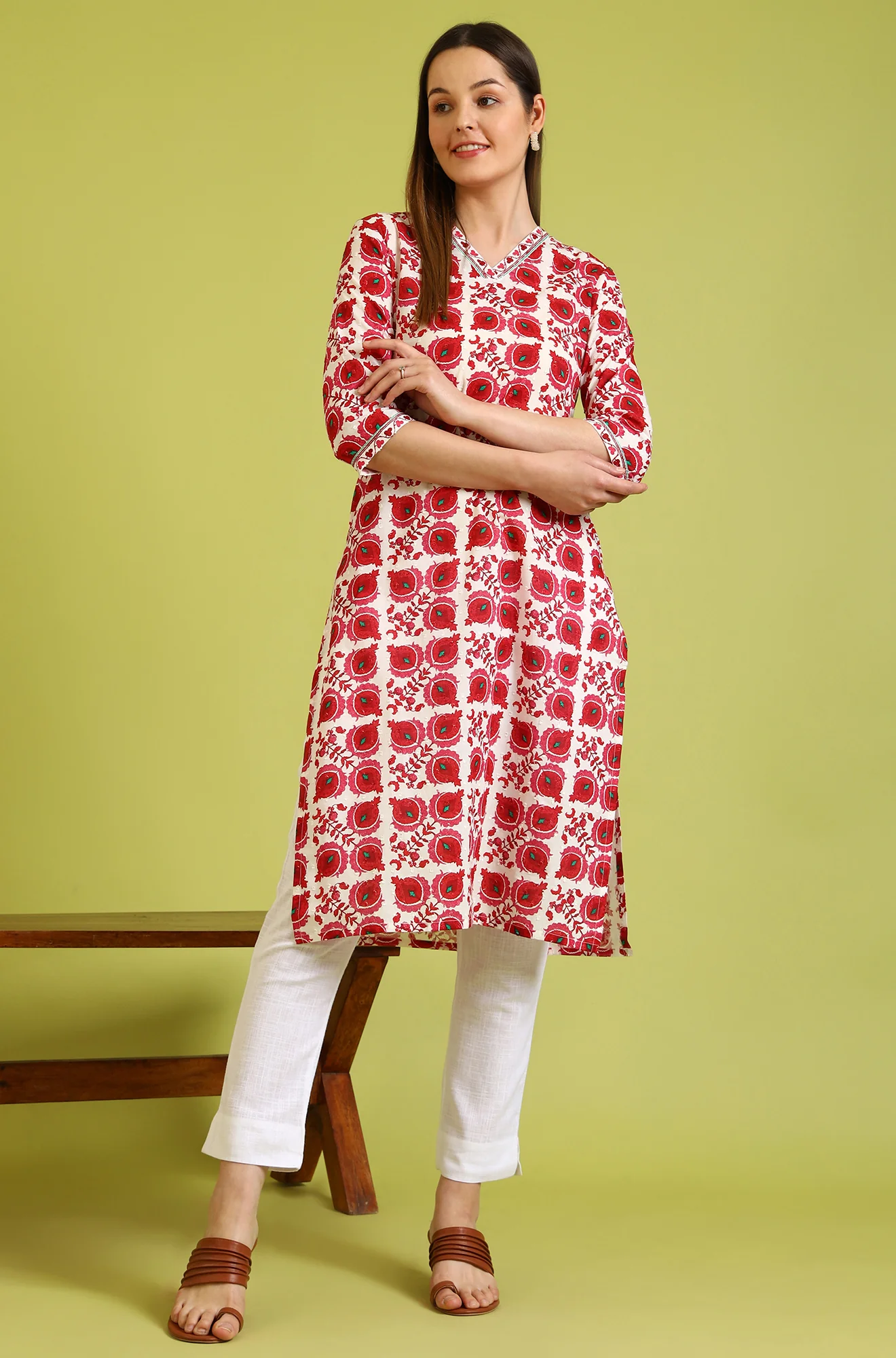 Floral Printed  Straight Pure Cotton Kurta with Border Patch - Image 2