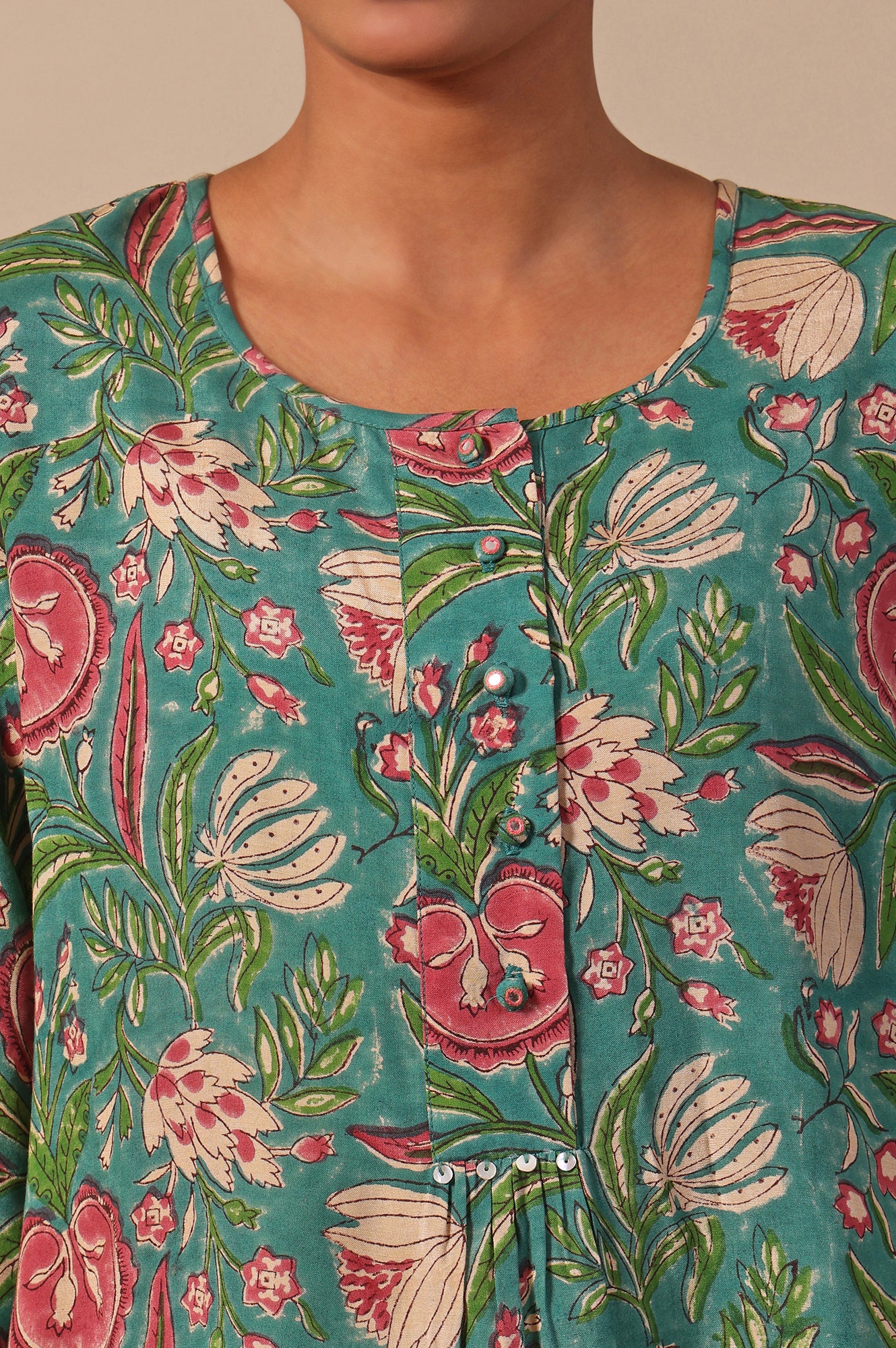 Green Floral Printed Straight Top - Image 4