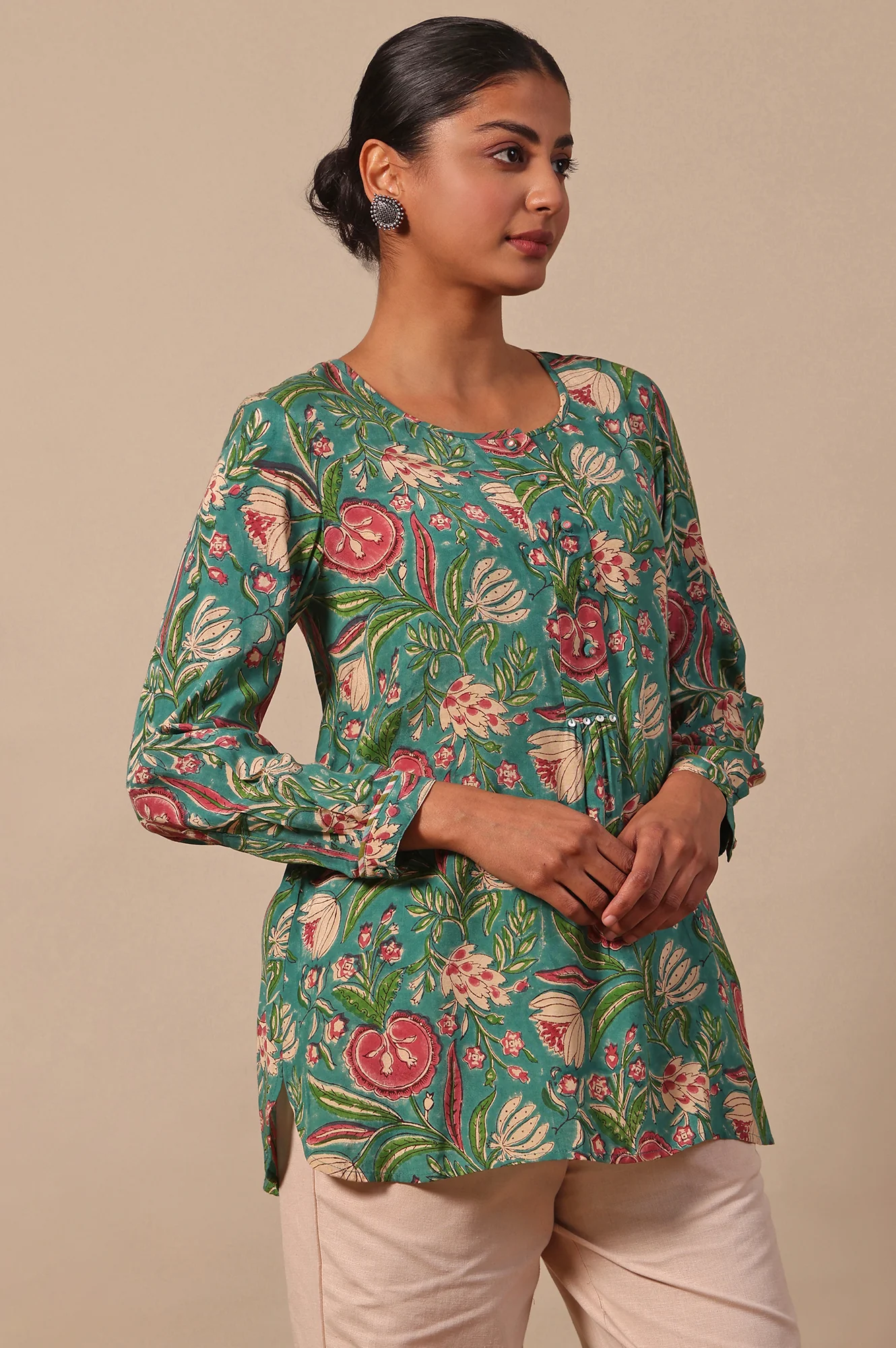 Green Floral Printed Straight Top - Image 7