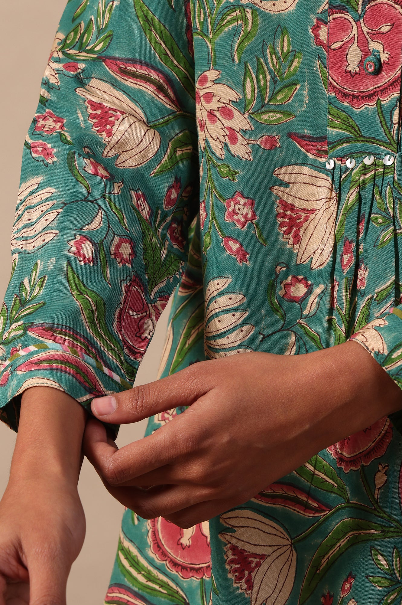 Green Floral Printed Straight Top - Image 8