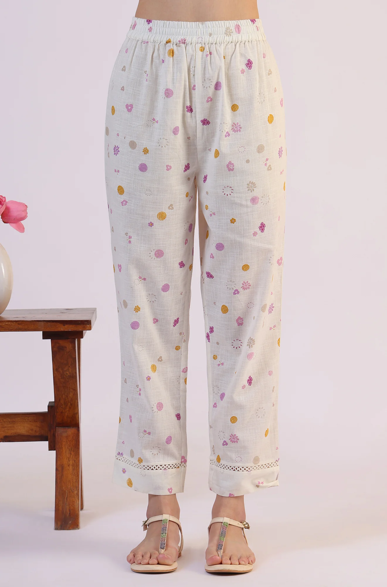 White Floral Printed Thread Work Flared Pure Cotton Kurta & Straight Pant With Dupatta Set - Image 9