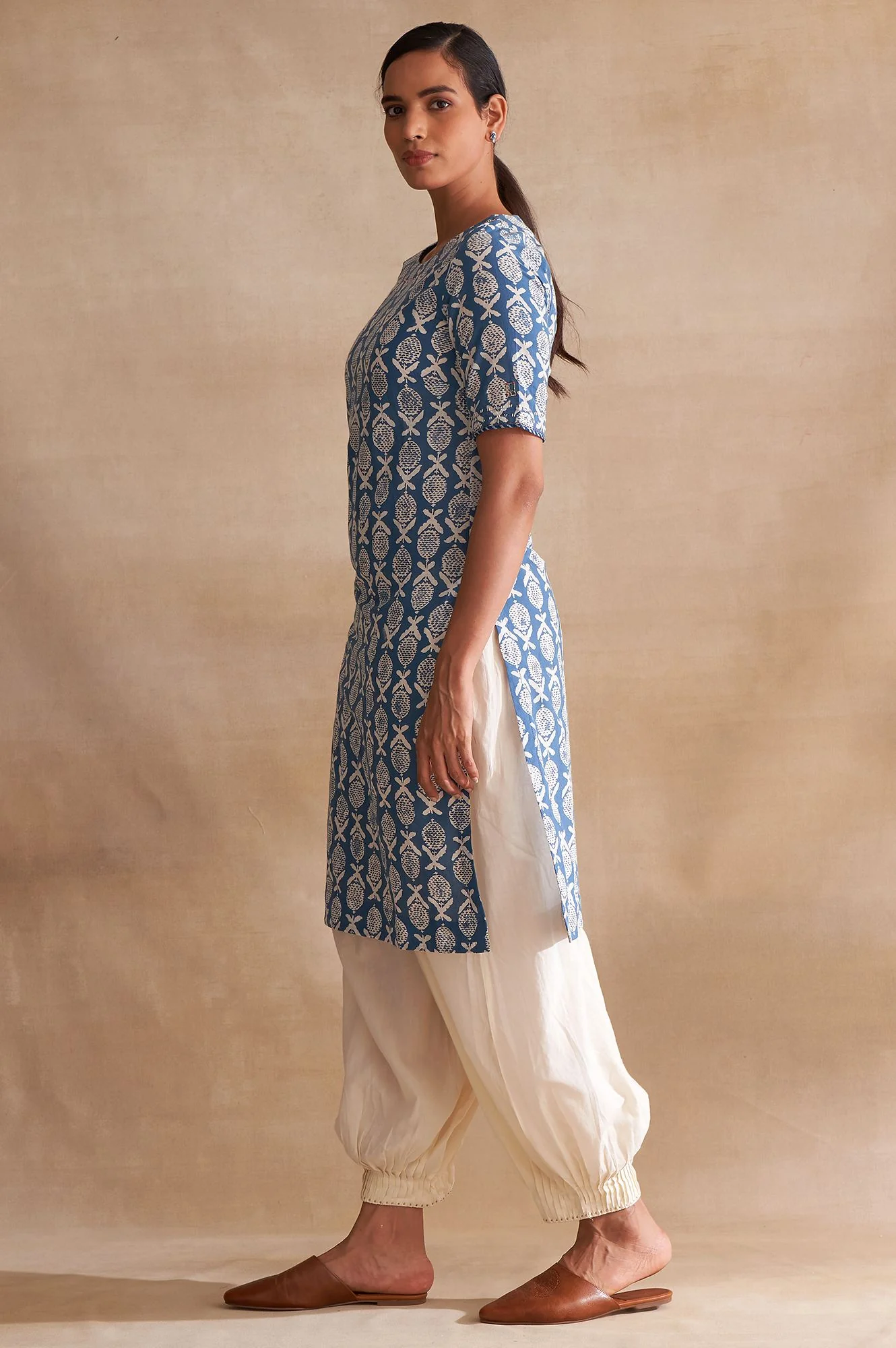 Folksong By W Indigo Handblock Dabu Print kurta - Image 3