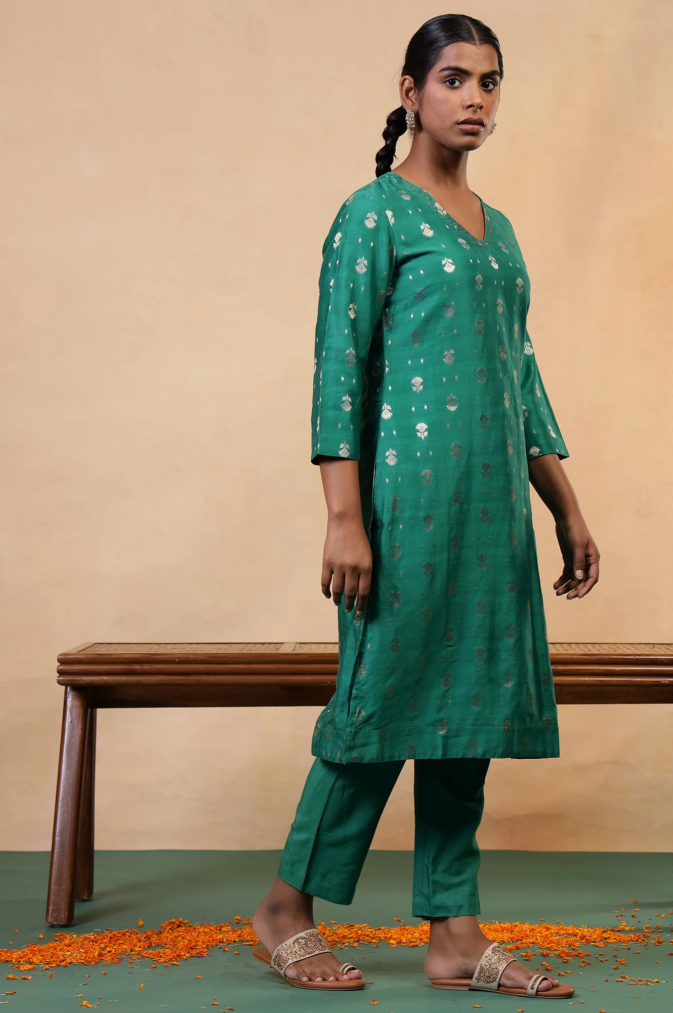 Folksong Emerald Green Ethnic Motif Mukaish Cotton Silk Kurta and Pyjama Set - Image 4