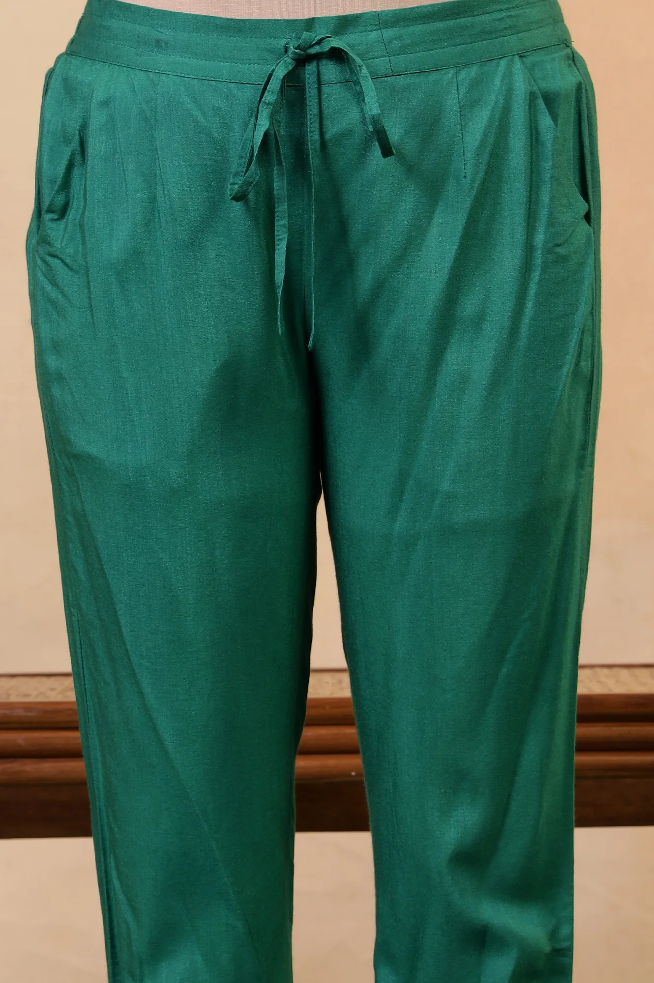 Folksong Emerald Green Ethnic Motif Mukaish Cotton Silk Kurta and Pyjama Set - Image 7