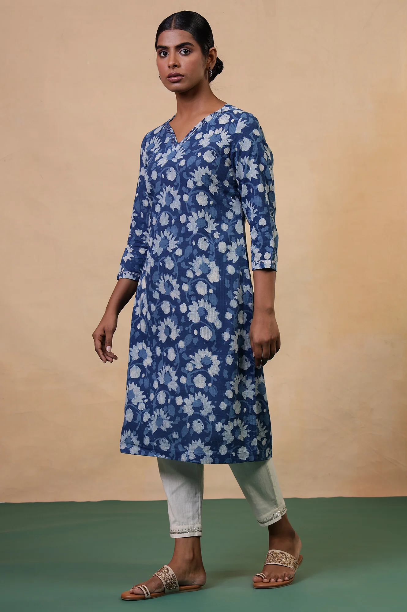 Folksong Indigo Floral Kantha Hand Block Printed Cotton Straight Kurta - Image 4