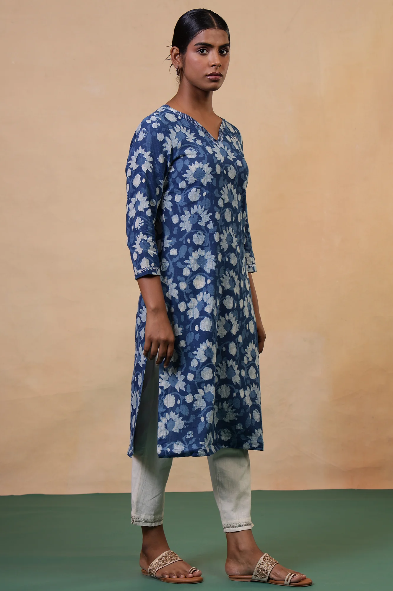 Folksong Indigo Floral Kantha Hand Block Printed Cotton Straight Kurta - Image 6