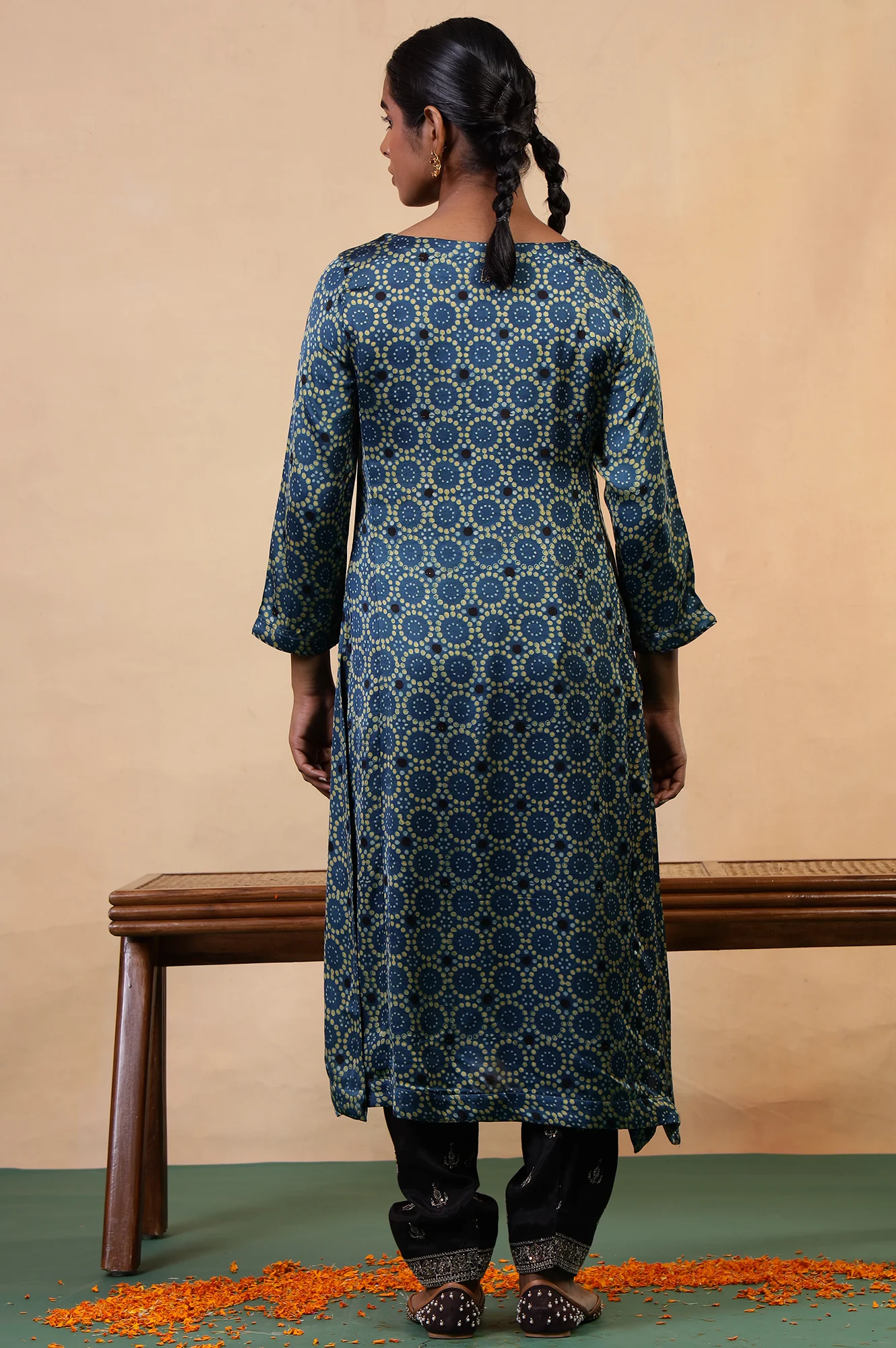 Folksong Indigo Viscose Straight-Fit Geometric Ajrakh Print Kurta - Image 5
