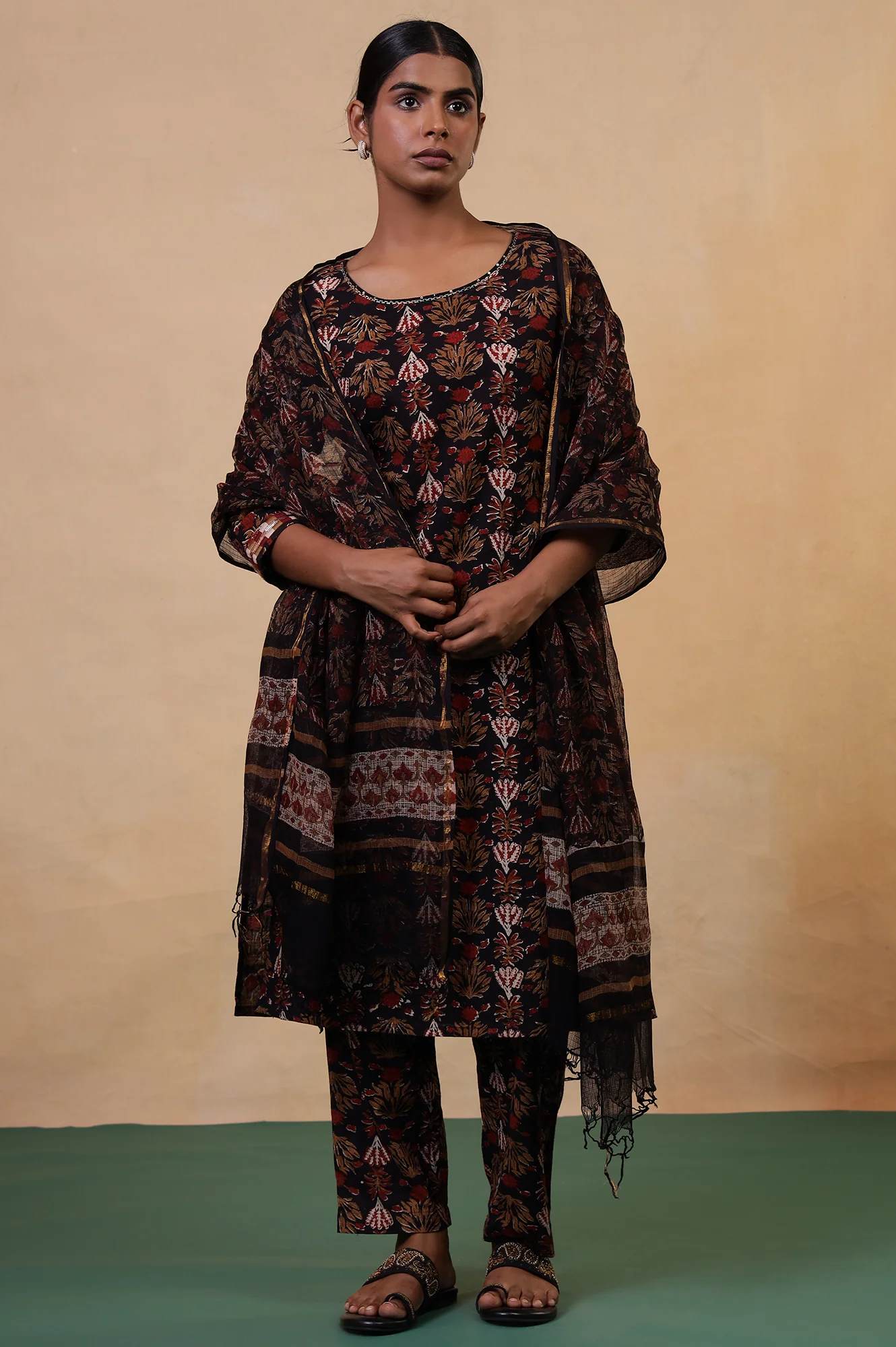 Folksong Iron Black Cotton Straight-Fit Floral Hand Block Printed Kurta, Pyjama and Dupatta Set - Image 2