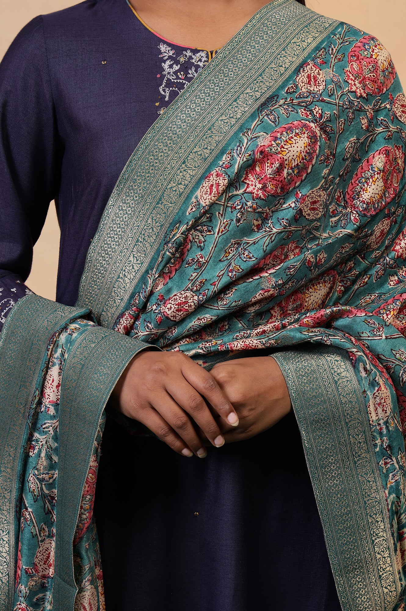 Folksong Jungle Green Floral Hand Block Printed Viscose Blend Dupatta - Image 4