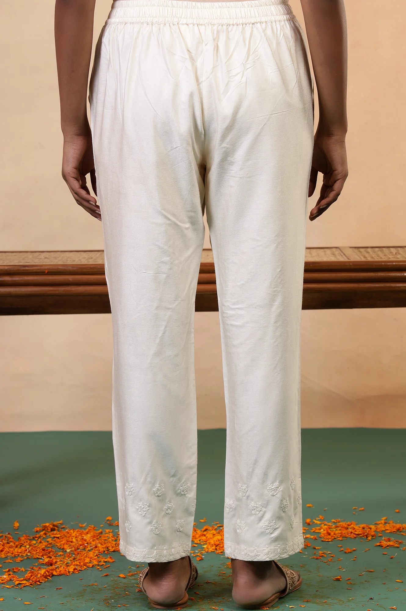 Folksong New Pristine Chikankari Embroidered Viscose Blend Straight Pyjamas - Image 3