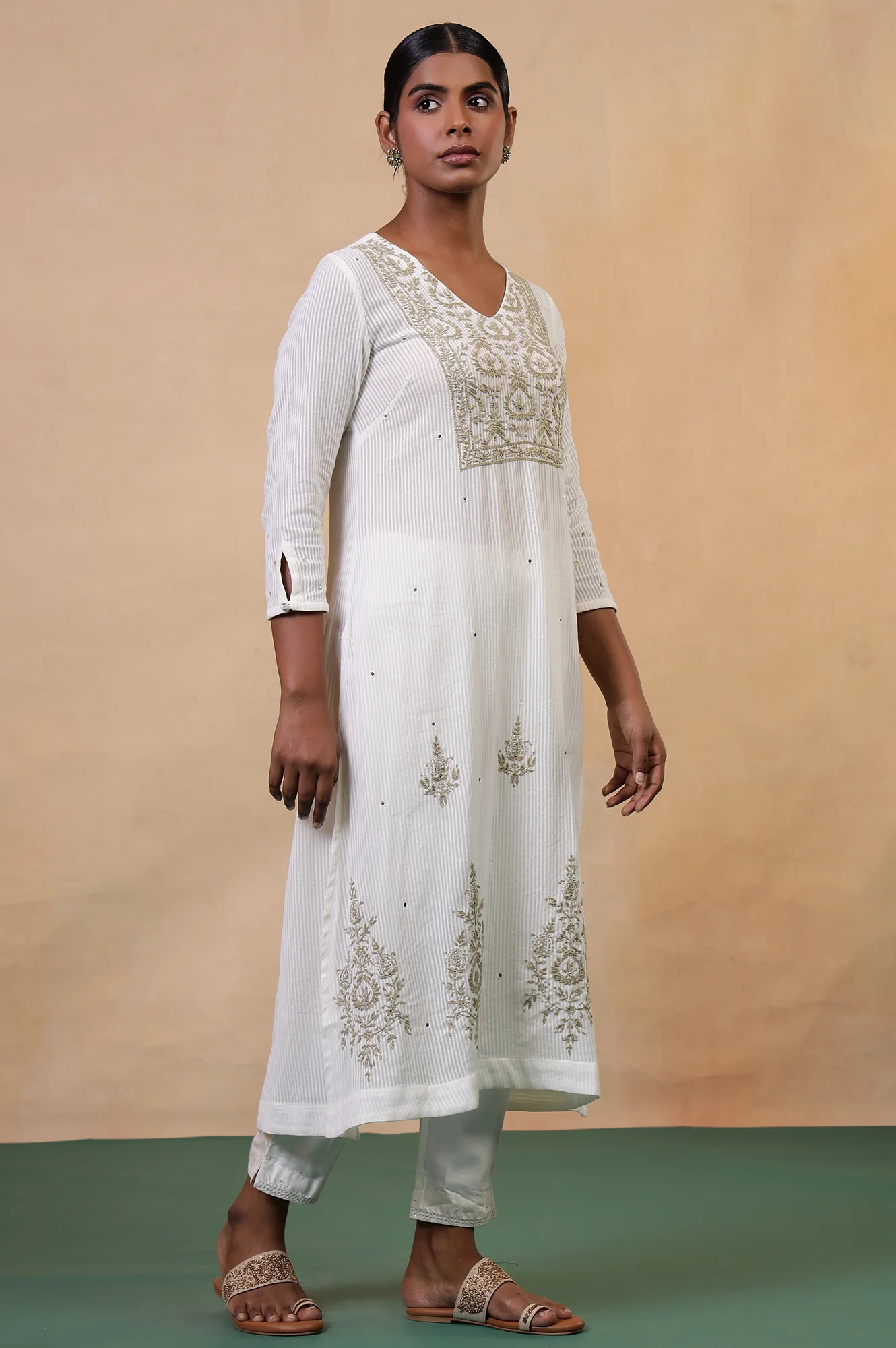 Folksong Off White Cotton A-Line Embroidered Chikankari Regular Kurta - Image 6