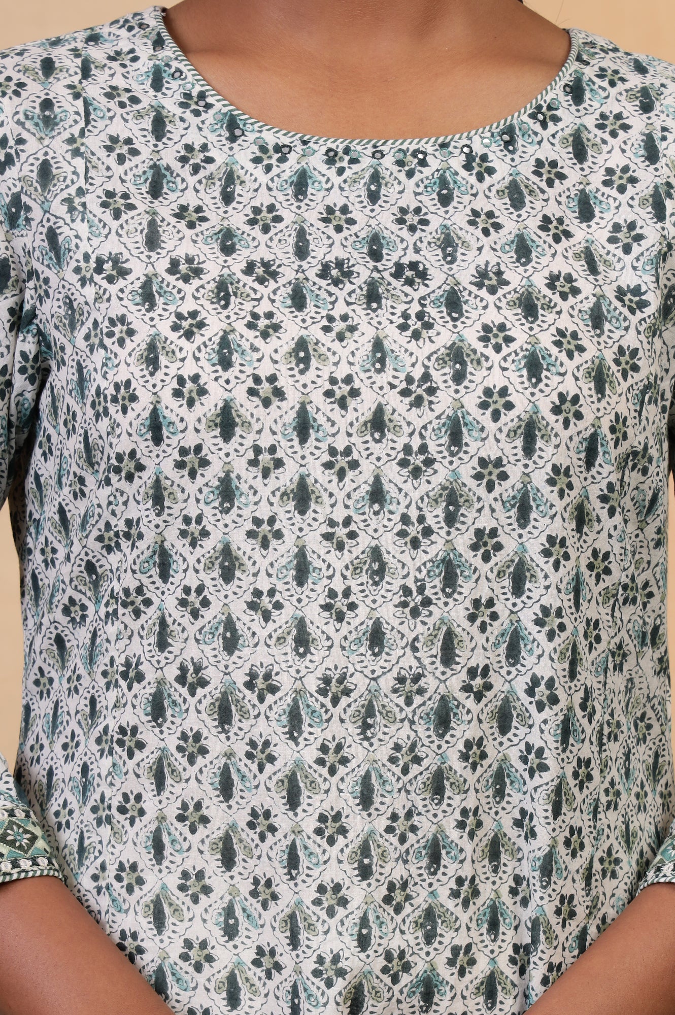 Folksong Pearl White Floral Mirror Work Cotton Straight Kurta - Image 3