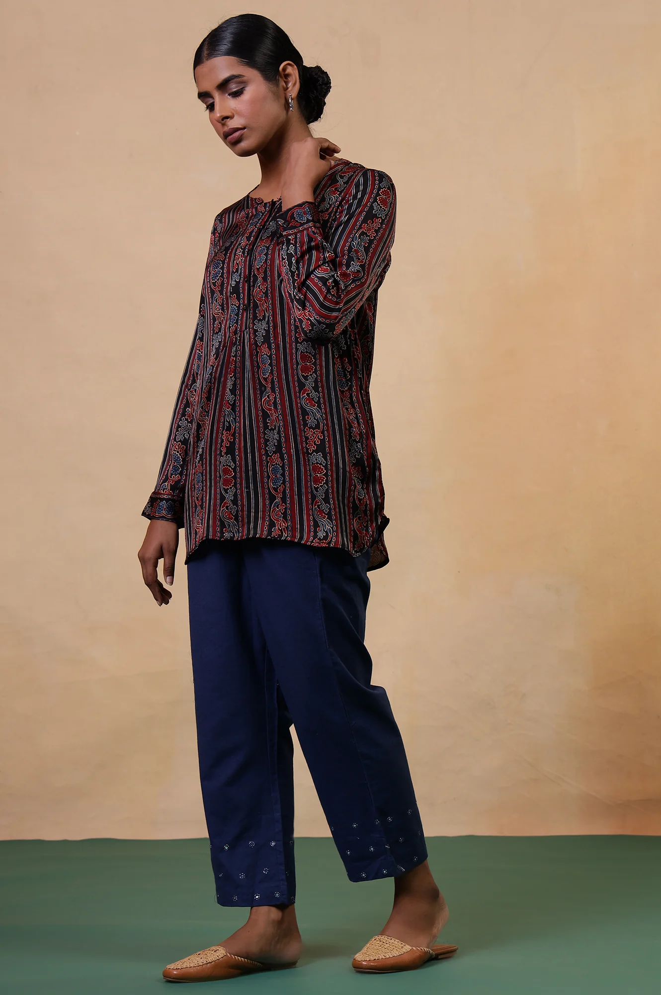 Folksong Pirate Black Viscose Straight-Fit Ethnic Motif Ajrakh Print Top - Image 6