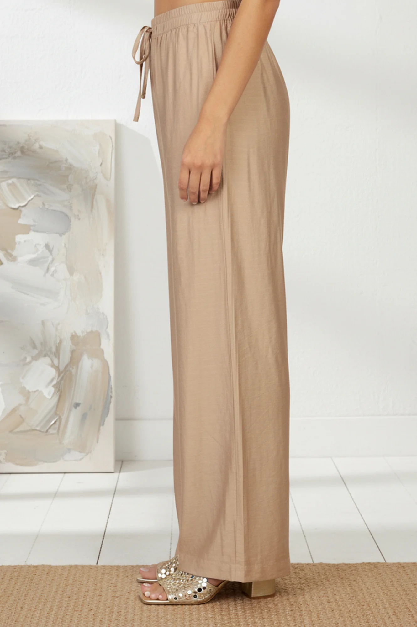 Gold Solid Rayon Relaxed Fit Mid Rise Flared Pants - Image 3