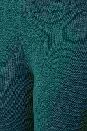 Green Acrylic Winter Leggings - Image 7