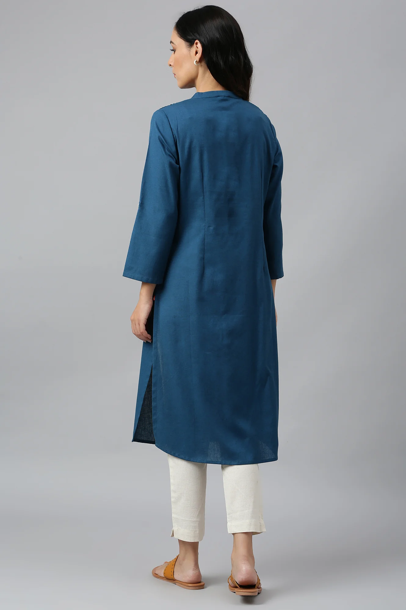 Green And Blue Half Placket Cotton Flax Kurta Combo - Image 6