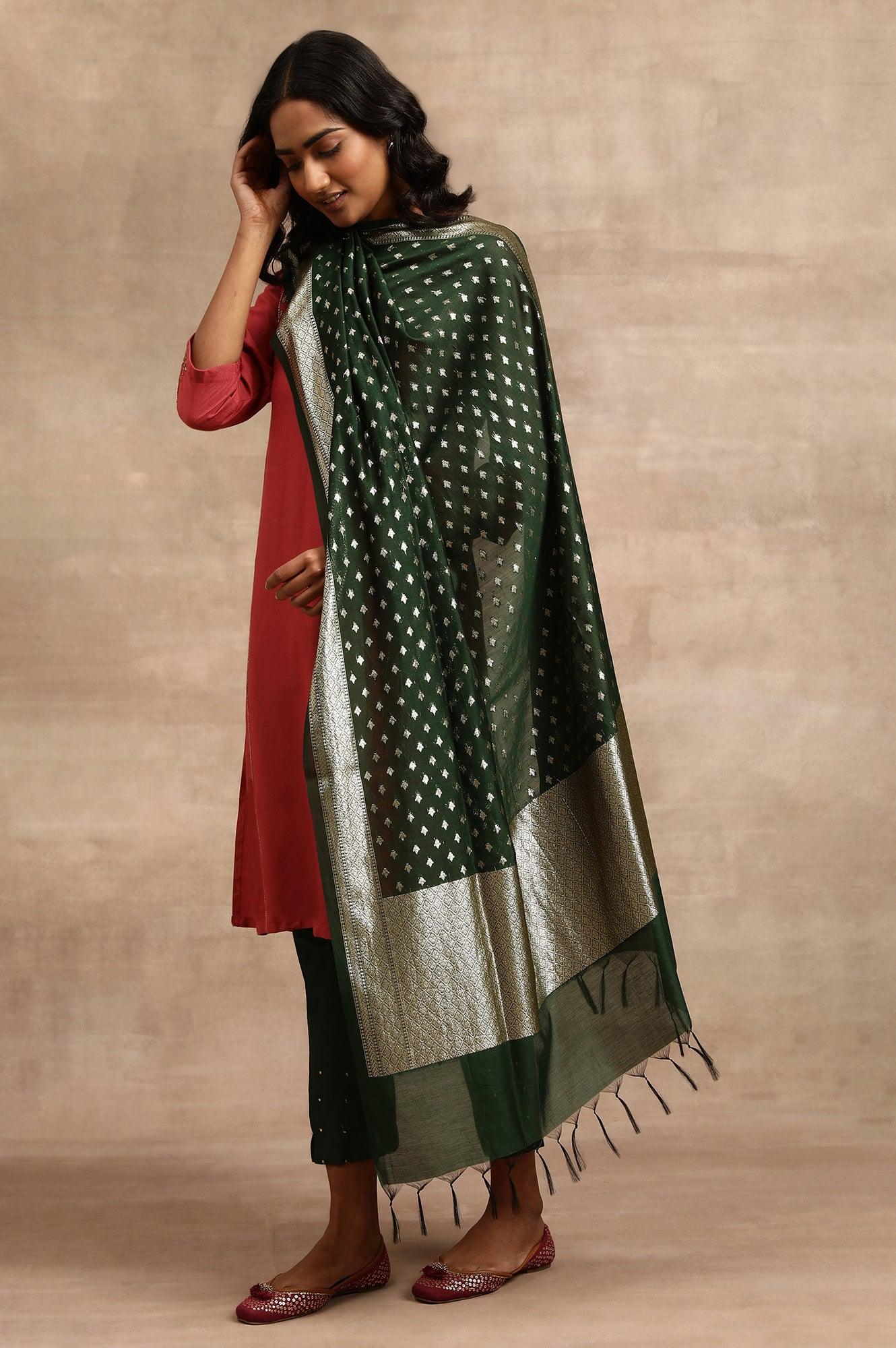 Green And Gold Jacquard Drape - Image 2