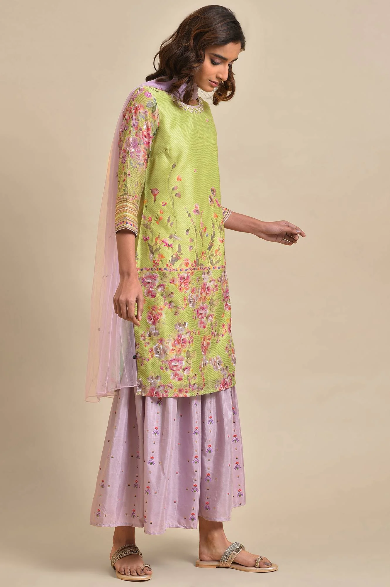 Green Chanderi Floral Printed kurta, Sharara & Dupatta Set - Image 4