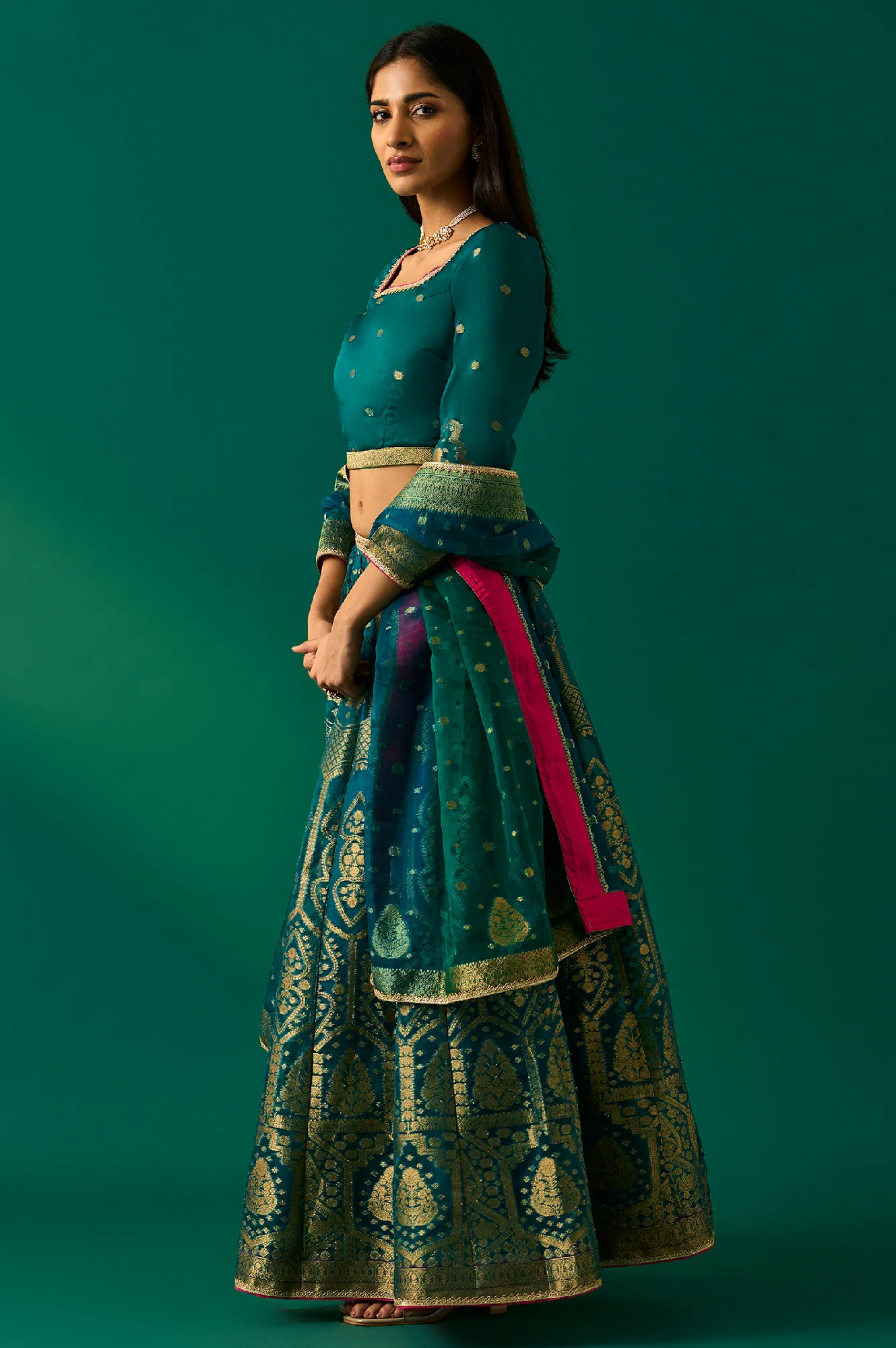 Green Embellished Fitted Organza Blouse with Skirt and Dupatta Set - Image 3