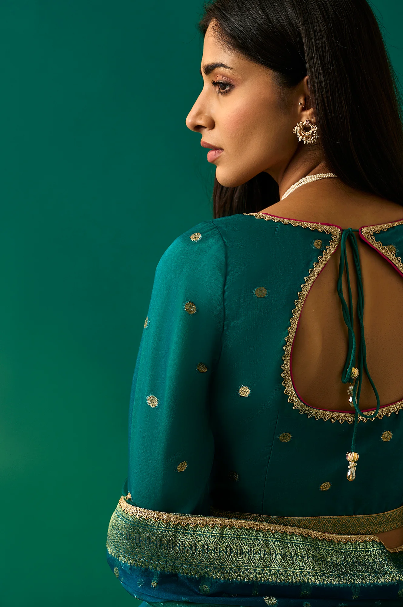 Green Embellished Fitted Organza Blouse with Skirt and Dupatta Set - Image 6