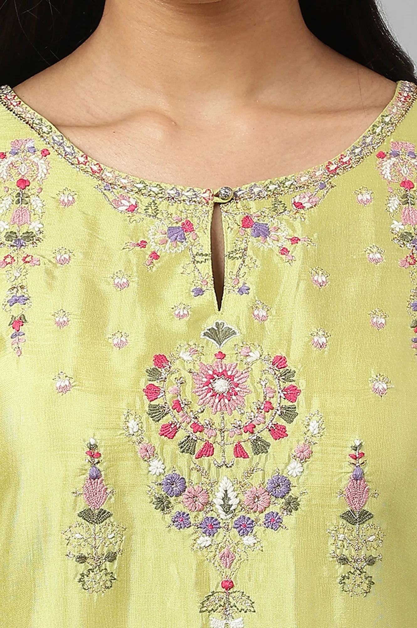 Green Embroidered A-Line kurta - Image 2