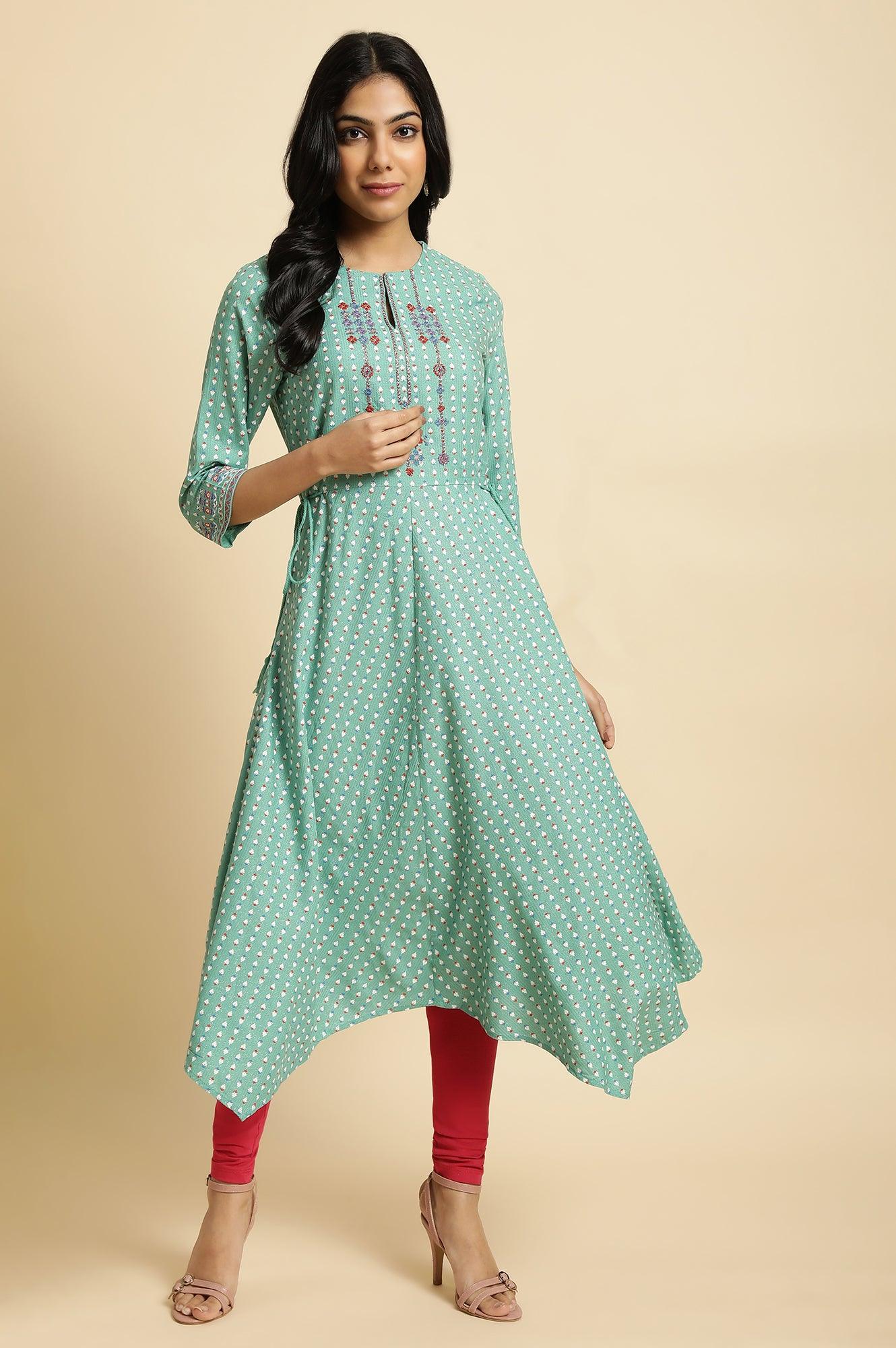 Green Embroidered Asymmetric kurta - Image 5