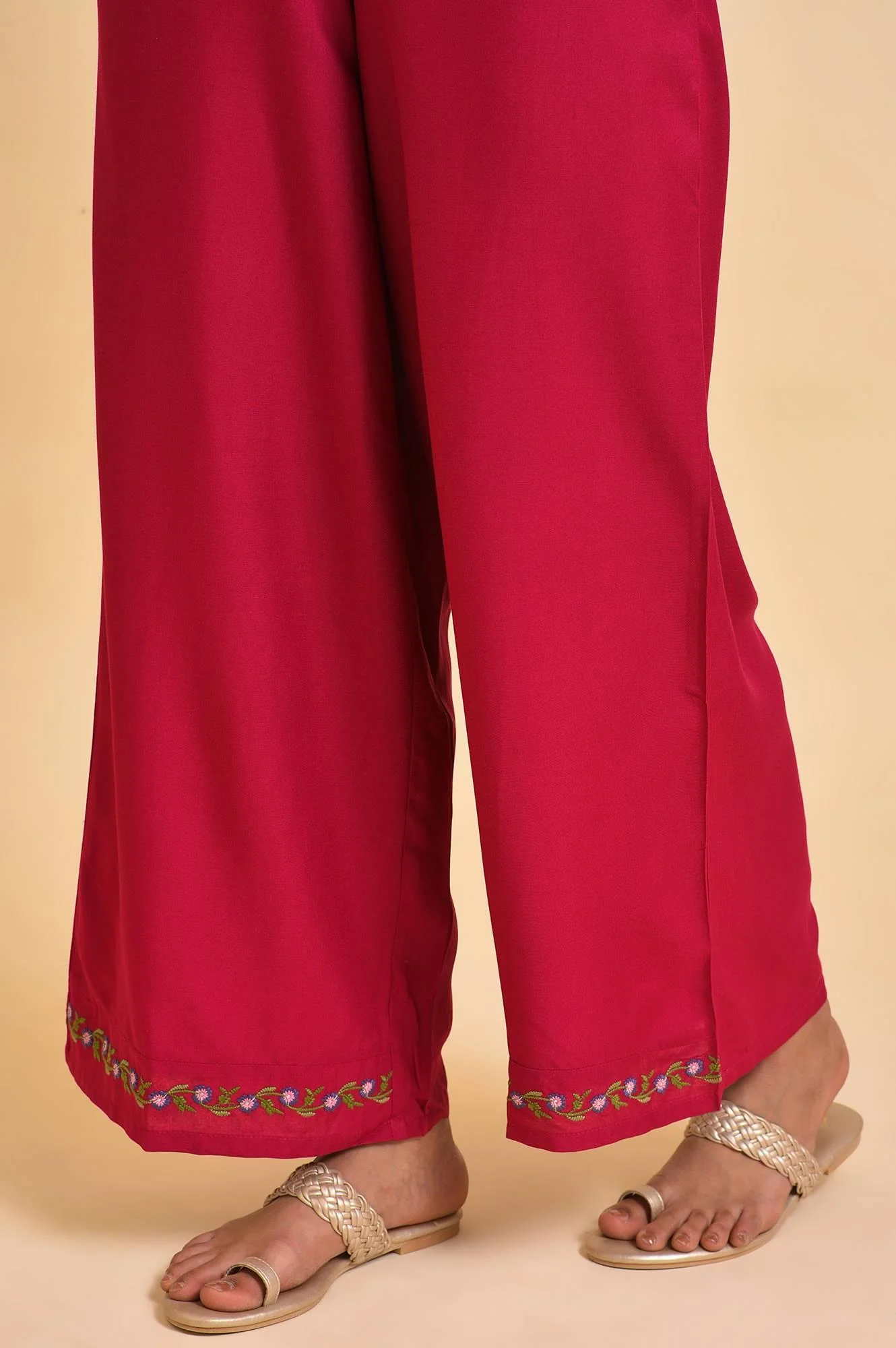 Green Embroidered kurta, Parallel Pants & Dupatta Set - Image 8