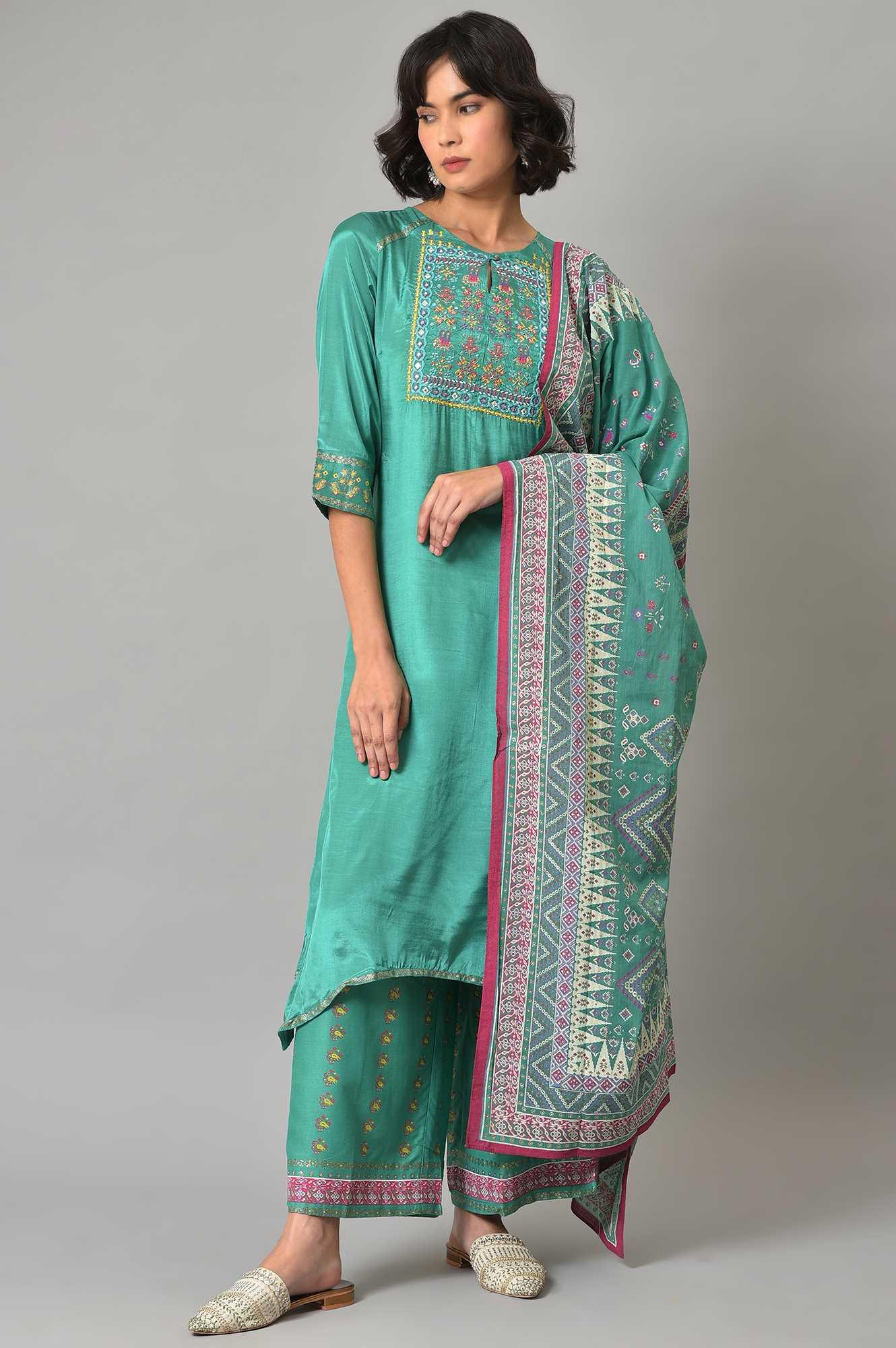 Green Embroidered Shantung kurta With Printed Parallel Pants And Dupatta