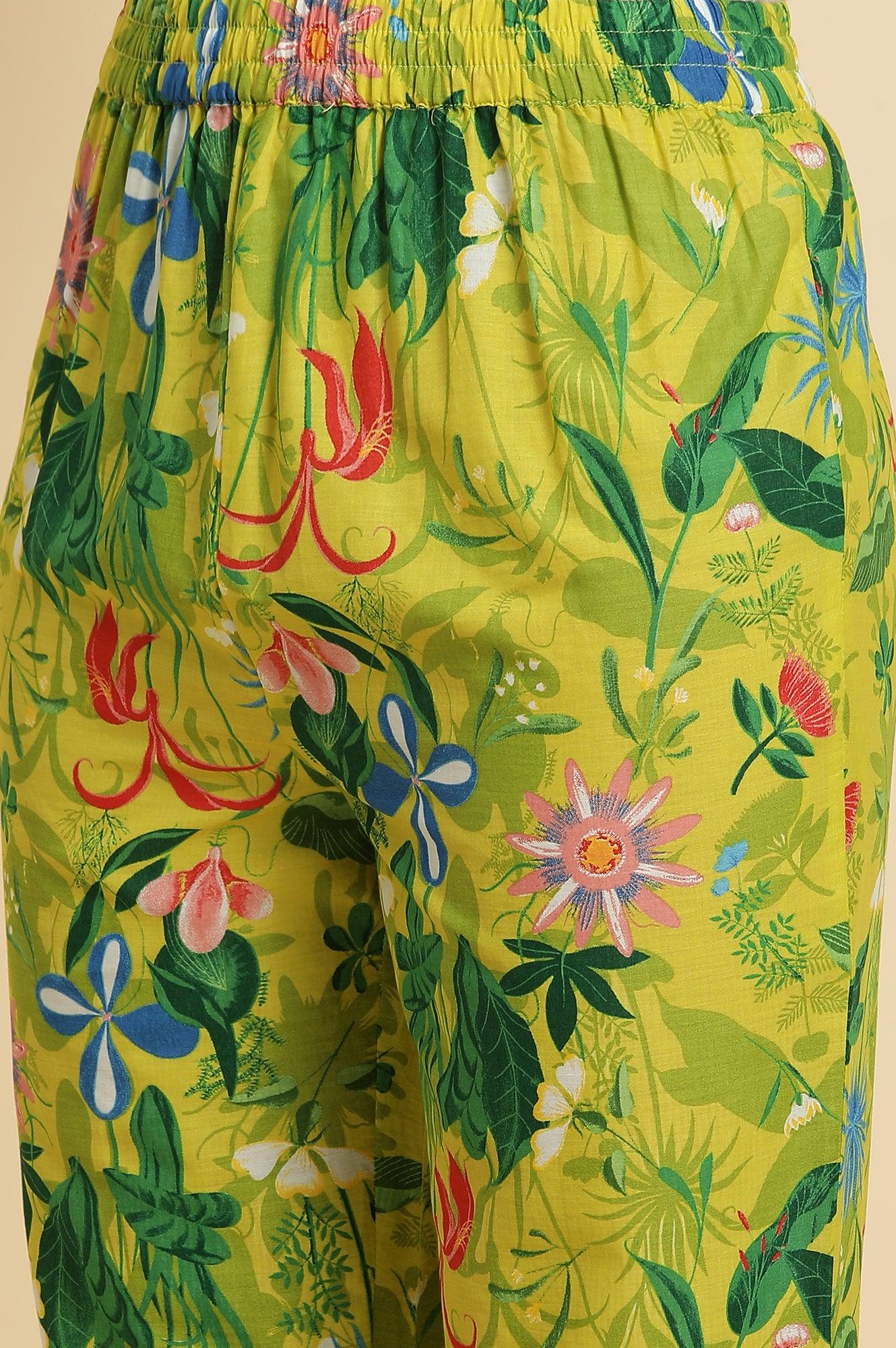 Green Floral Printed A-Line Kurta & Pants Co-Ord Set - Image 11