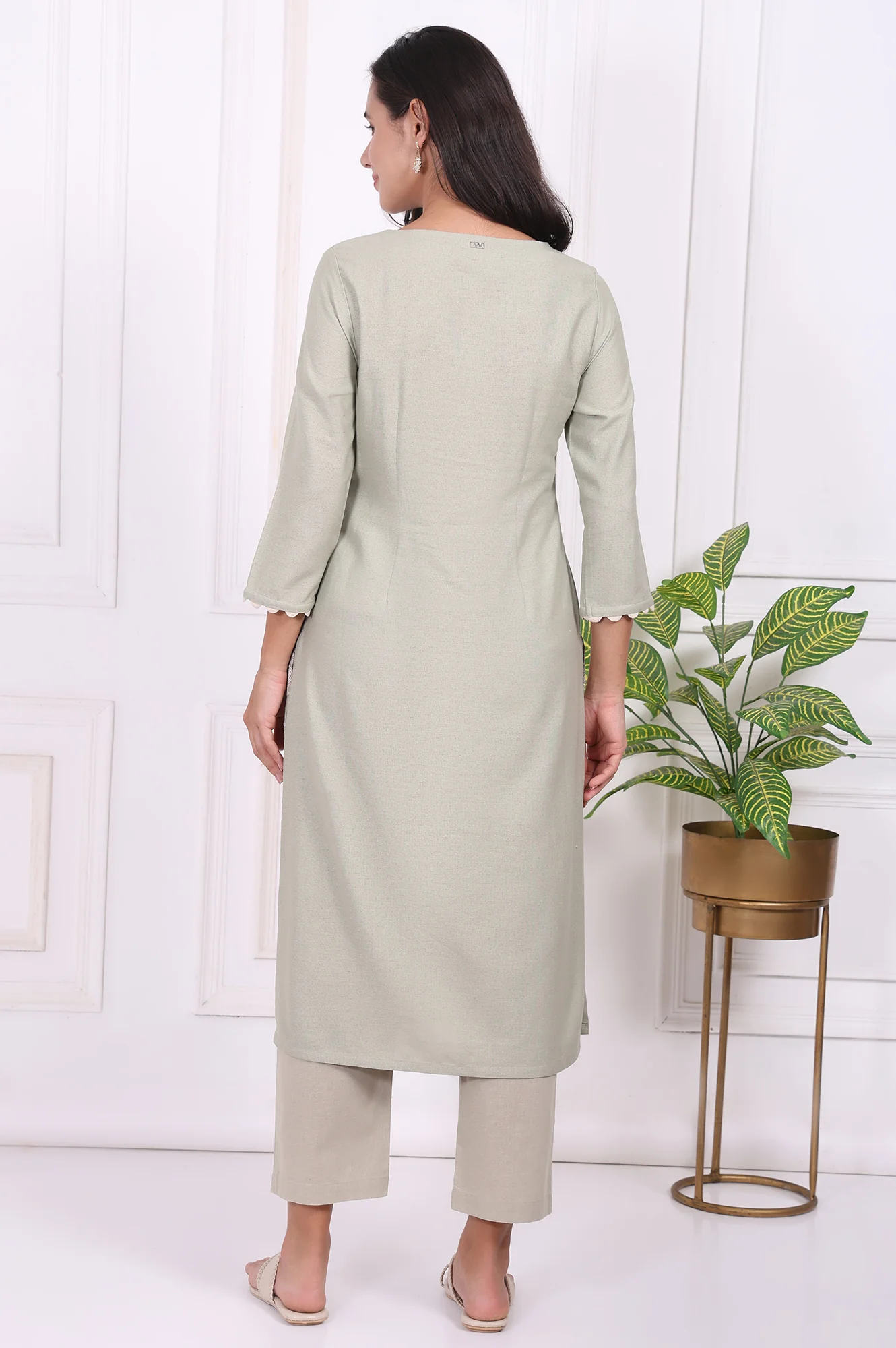 Green Floral Printed Embroidered Rayon Straight Kurta and Pants Set - Image 5