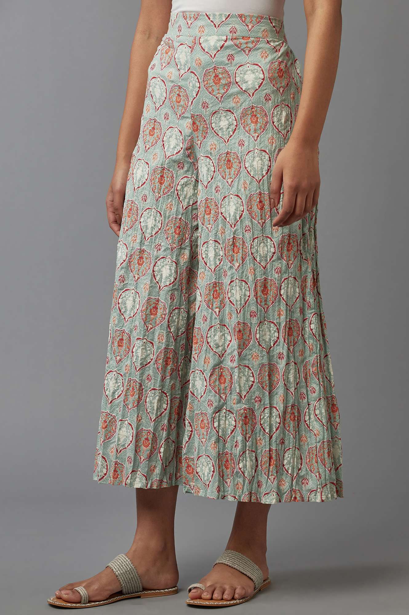 Green Floral Printed Flared Pants - Image 3