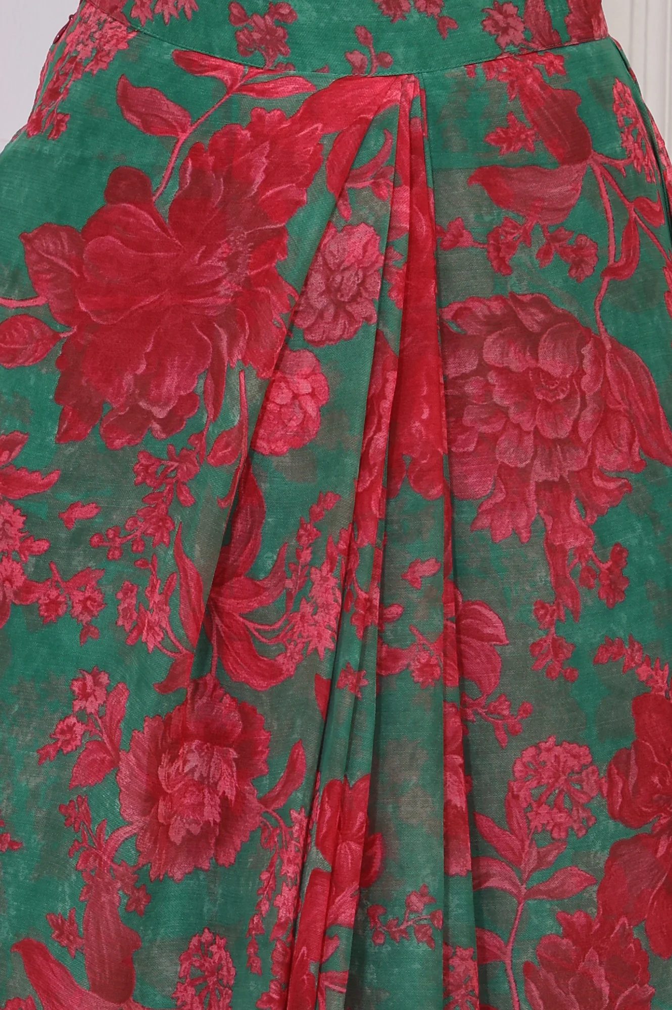 Green Floral Printed Pre-Draped Georgette Saree with Blouse - Image 7