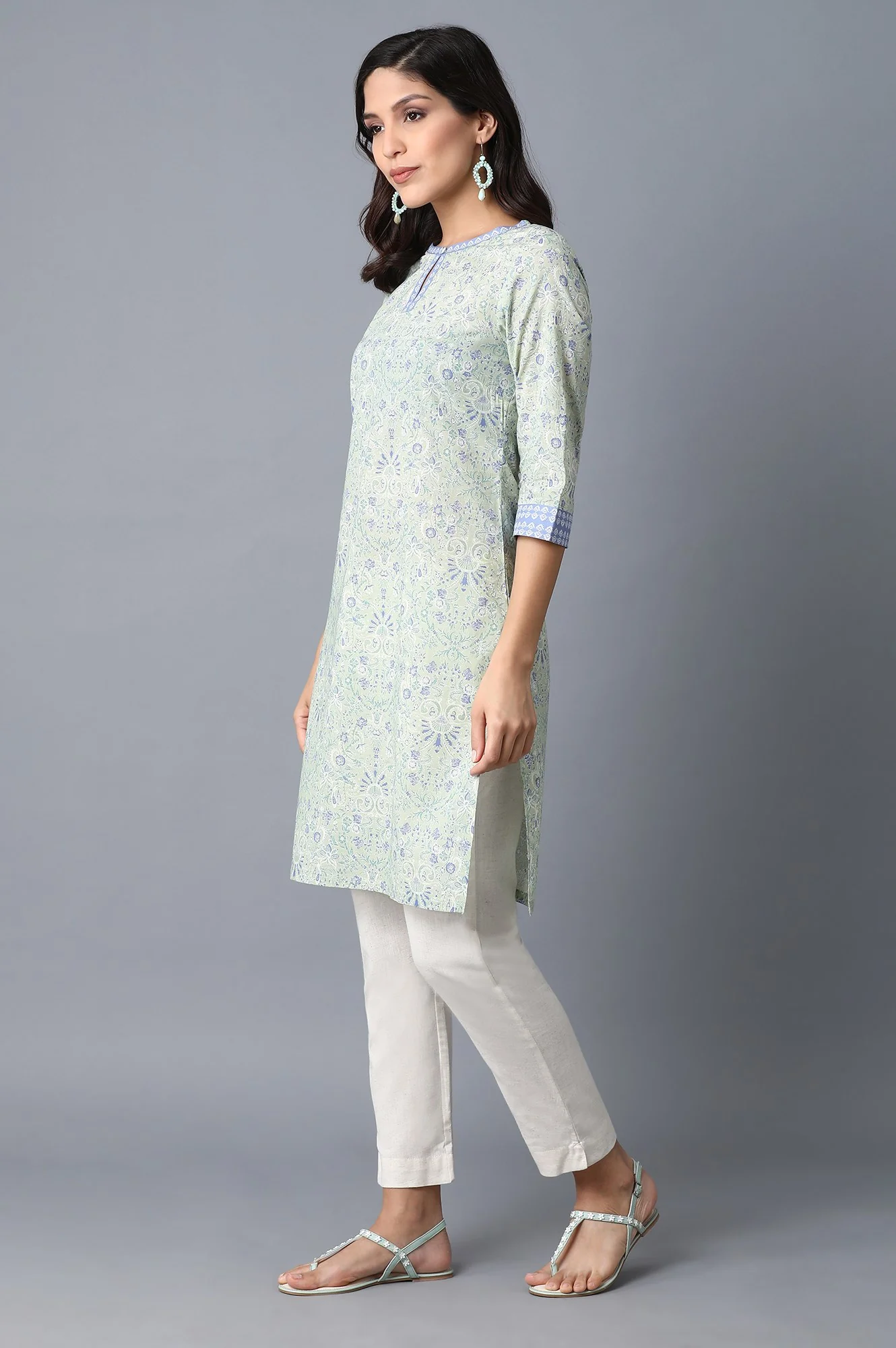 Green Floral Printed Tape Straight Cotton Kurta - Image 3