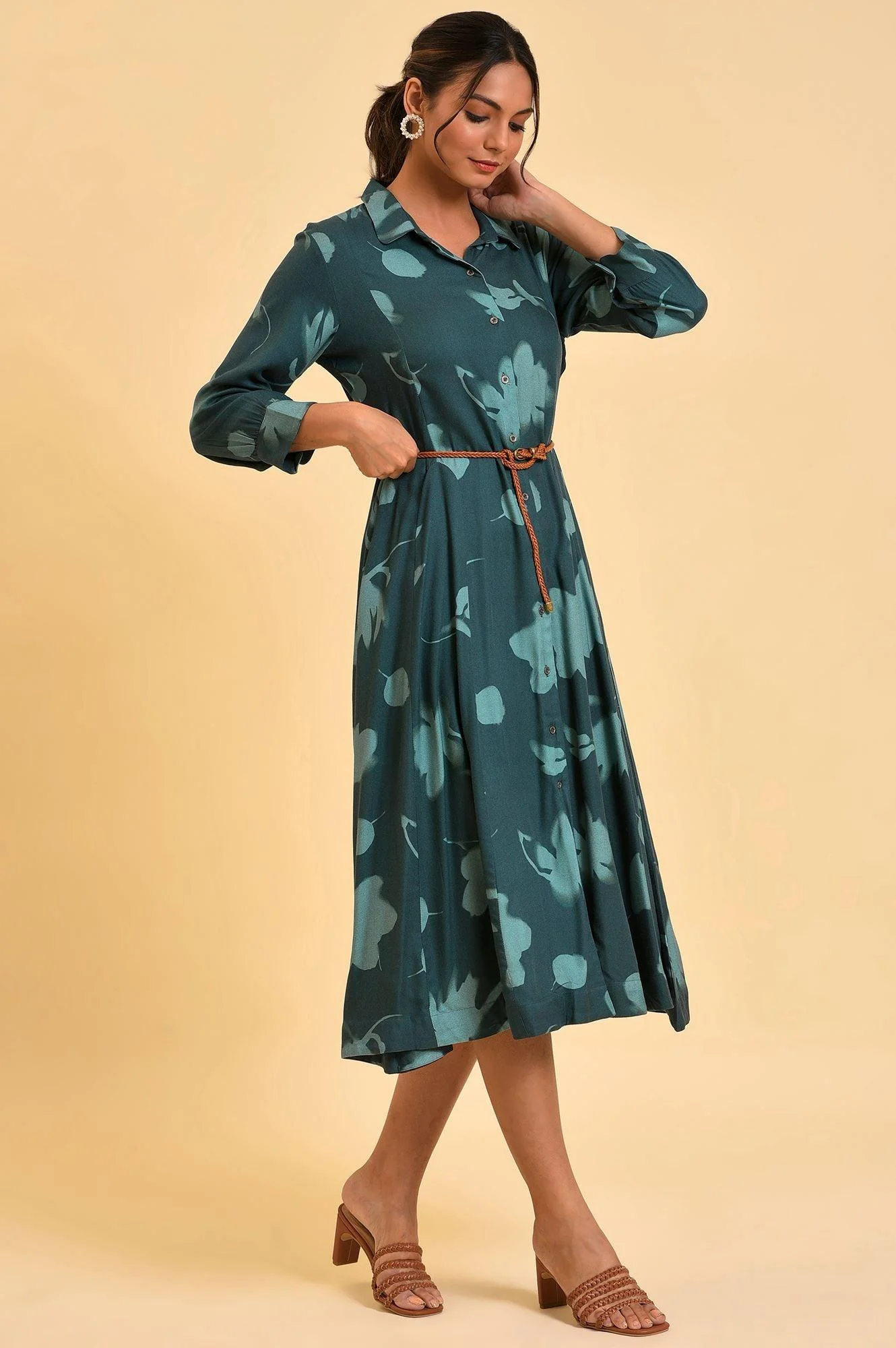 Green Floral Printed Western Dress With Belt - Image 4