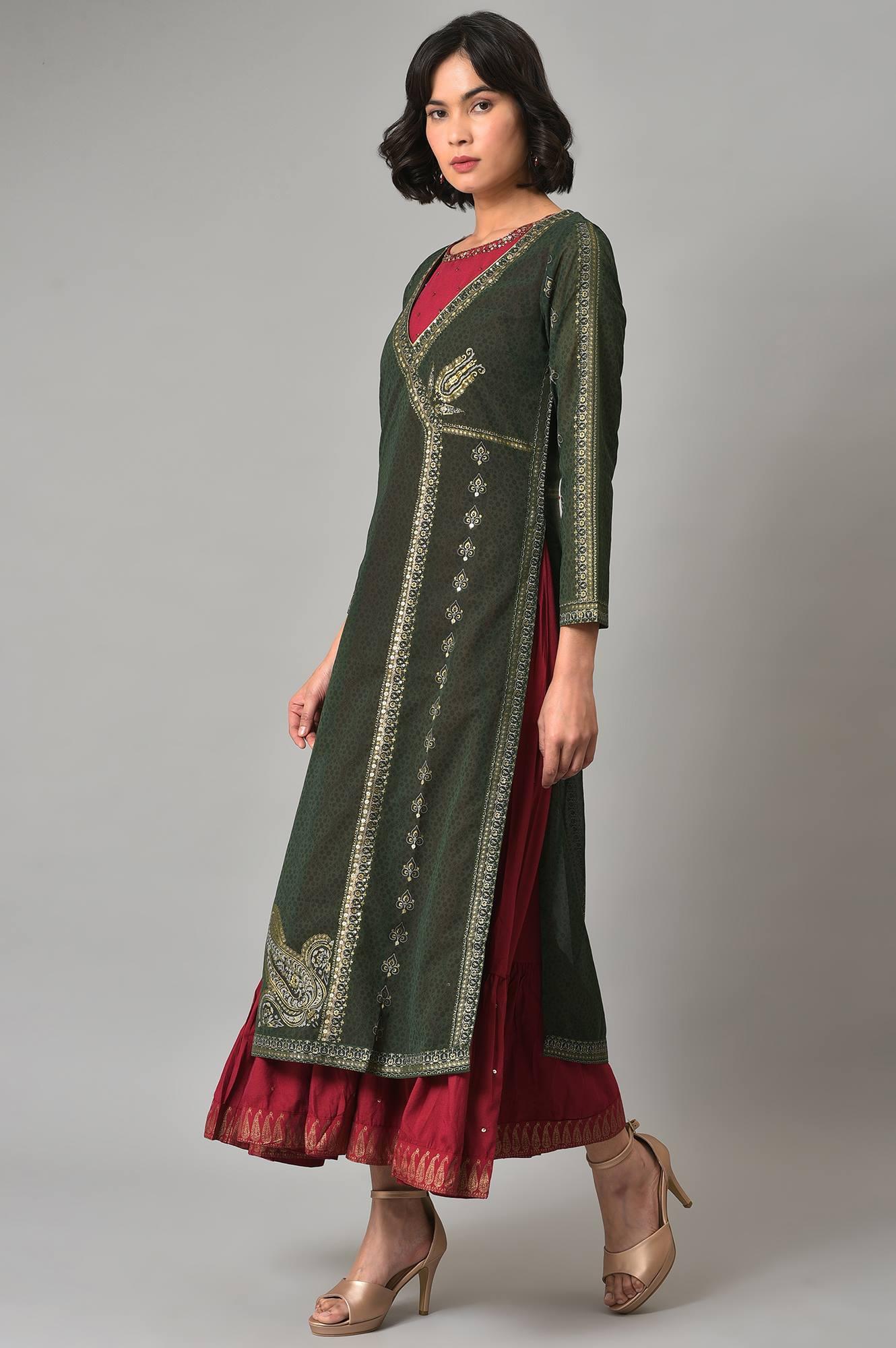 Green Mock Angrakha Gillet With Maroon Tiered Dress - Image 3
