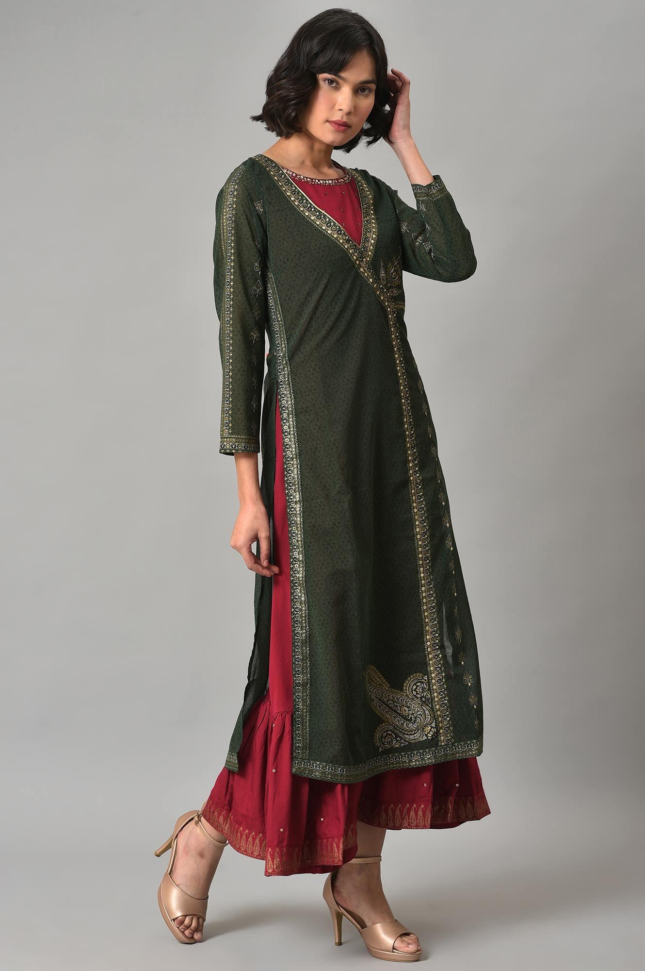 Green Mock Angrakha Gillet With Maroon Tiered Dress - Image 4