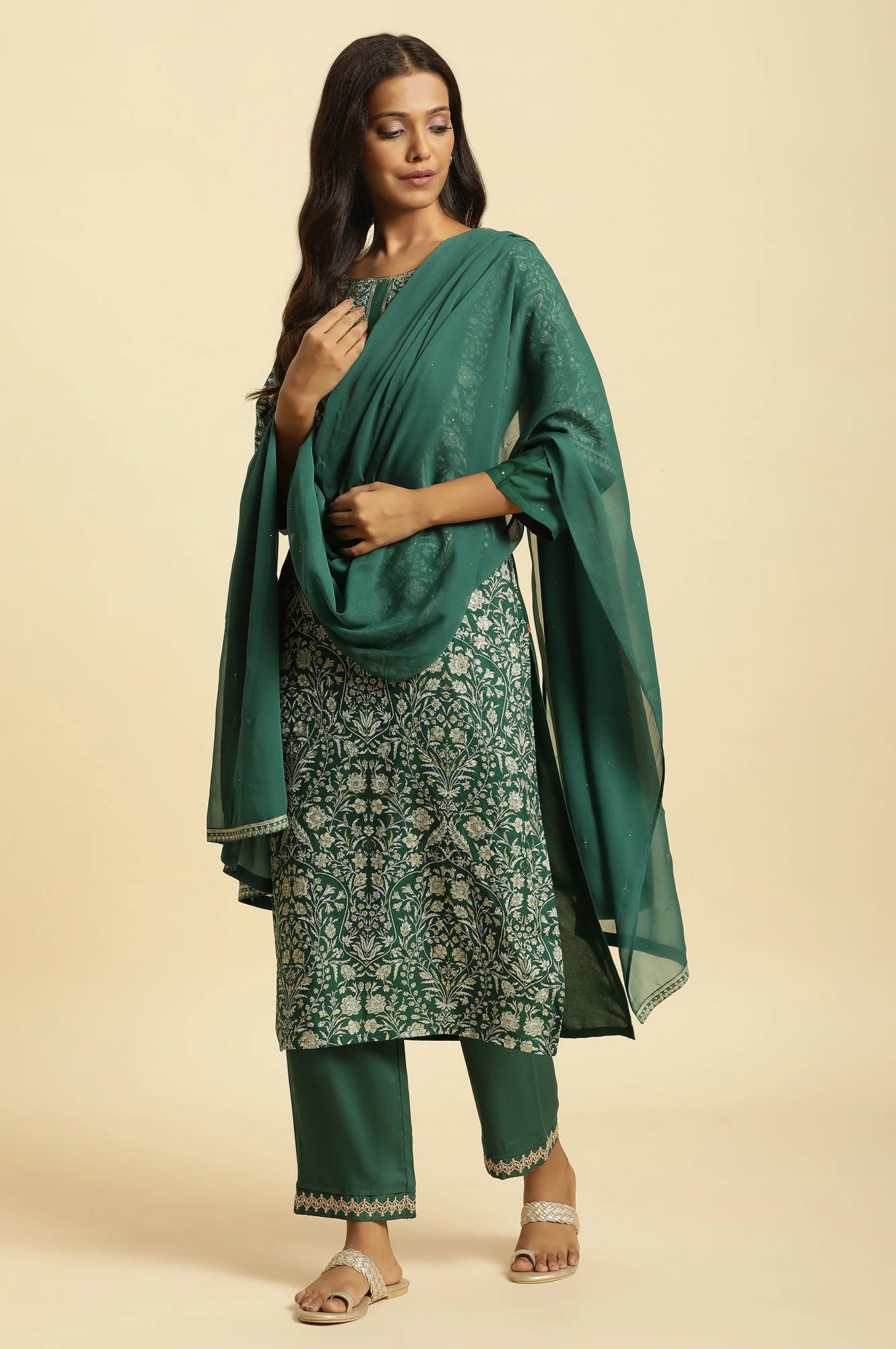 Green Mukesh Chiffon Dupatta with Prince Lace Border - Image 2