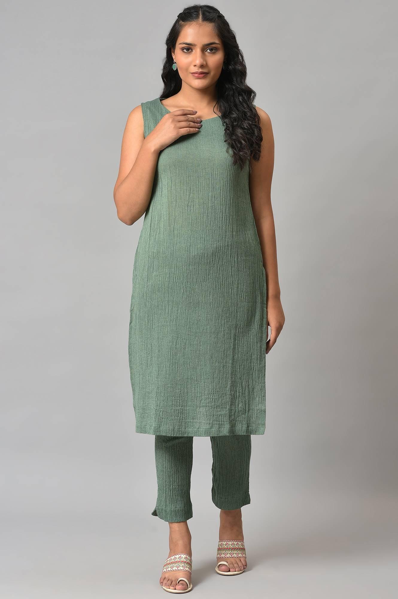 Green Printed Longline Jacket With kurta And Pants - Image 8