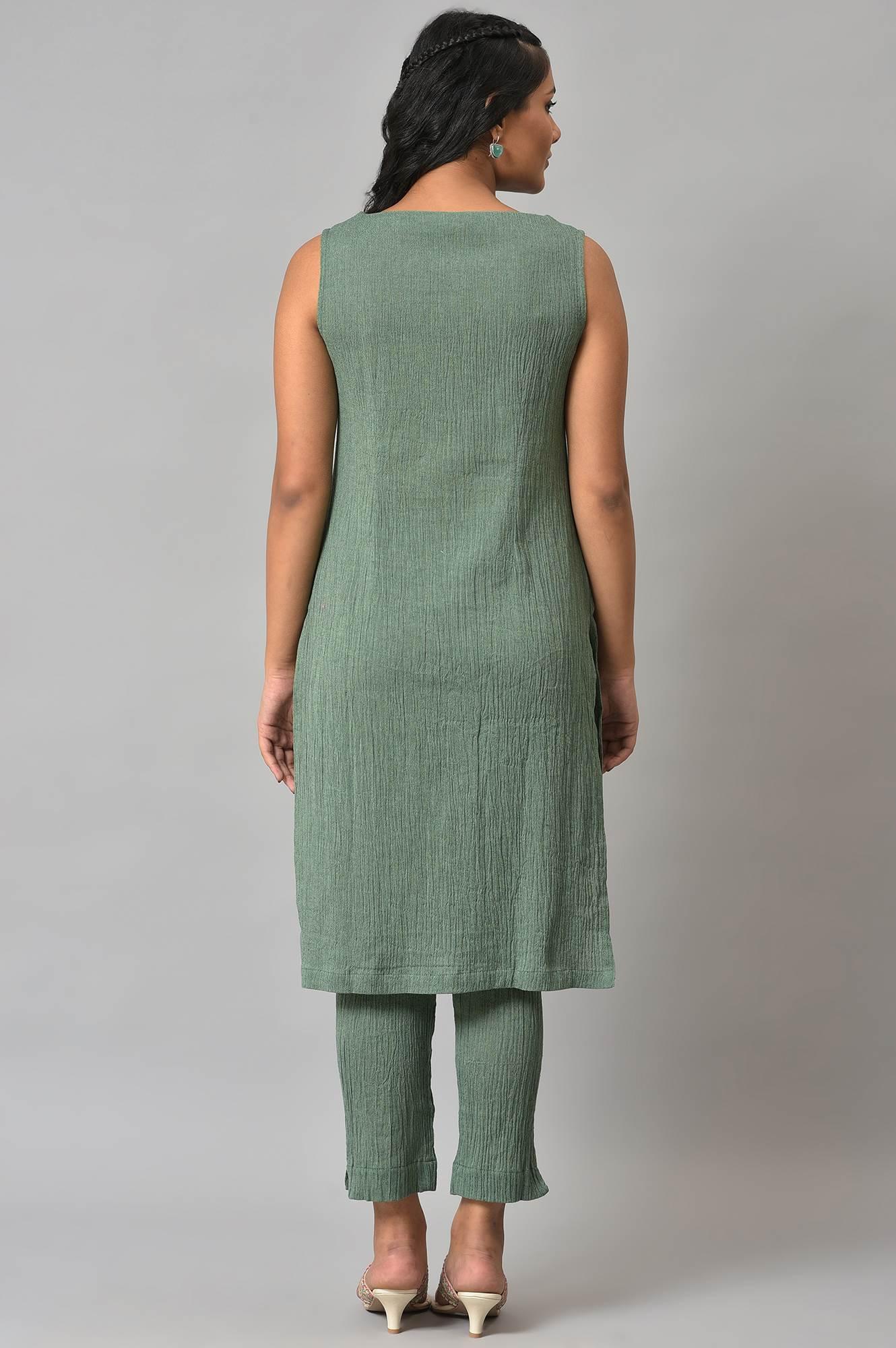 Green Printed Longline Jacket With kurta And Pants - Image 9